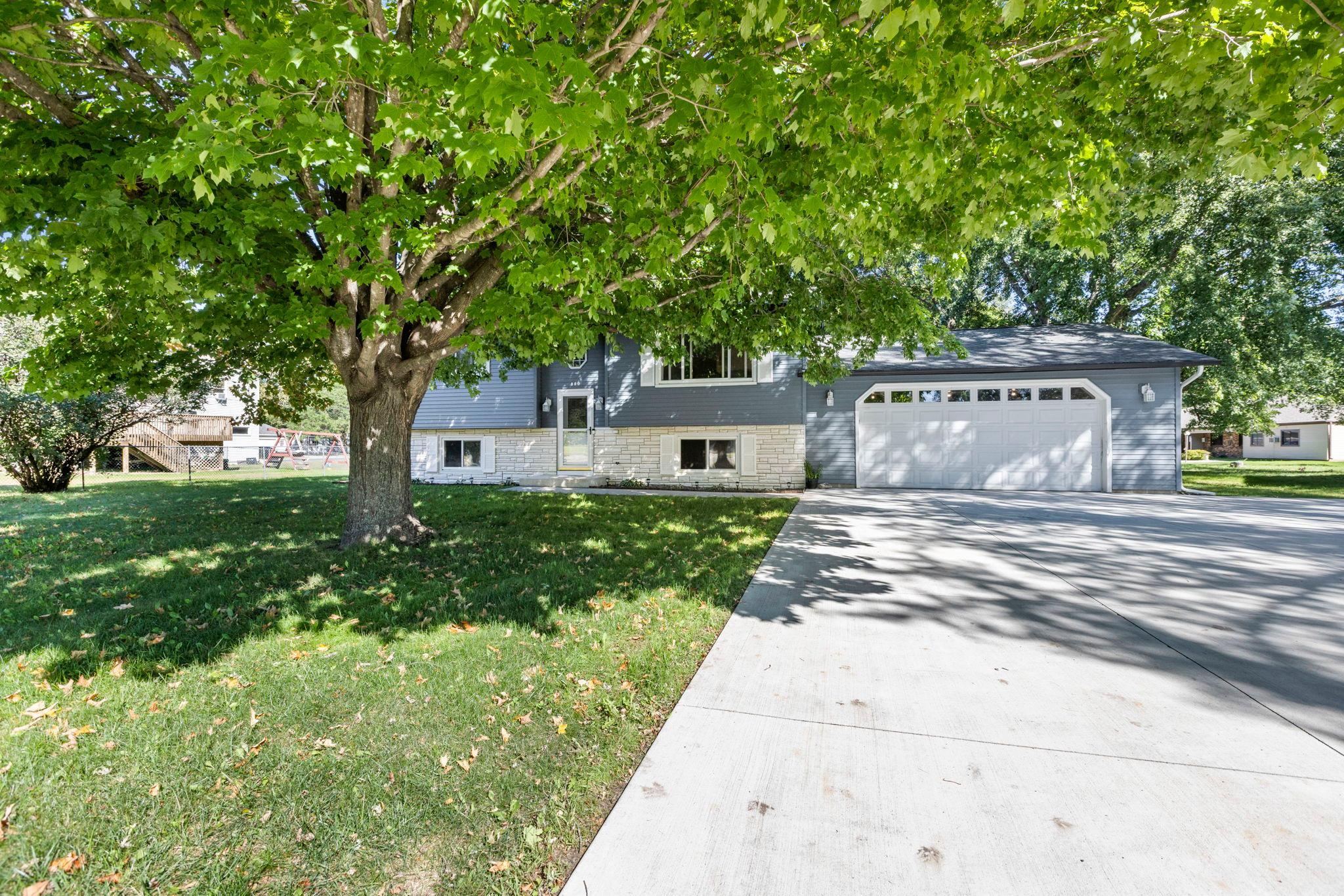 880 5th Street N Property Photo 14