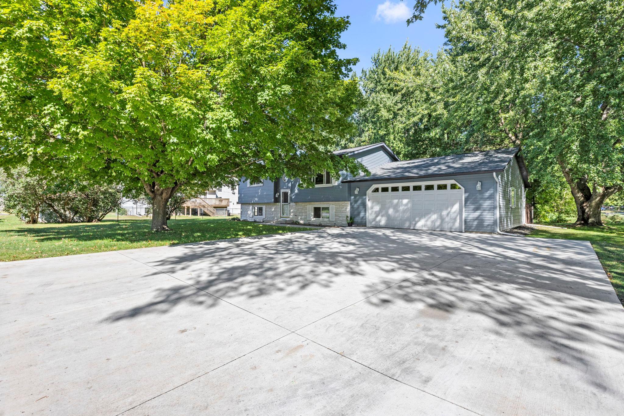 880 5th Street N Property Photo 15