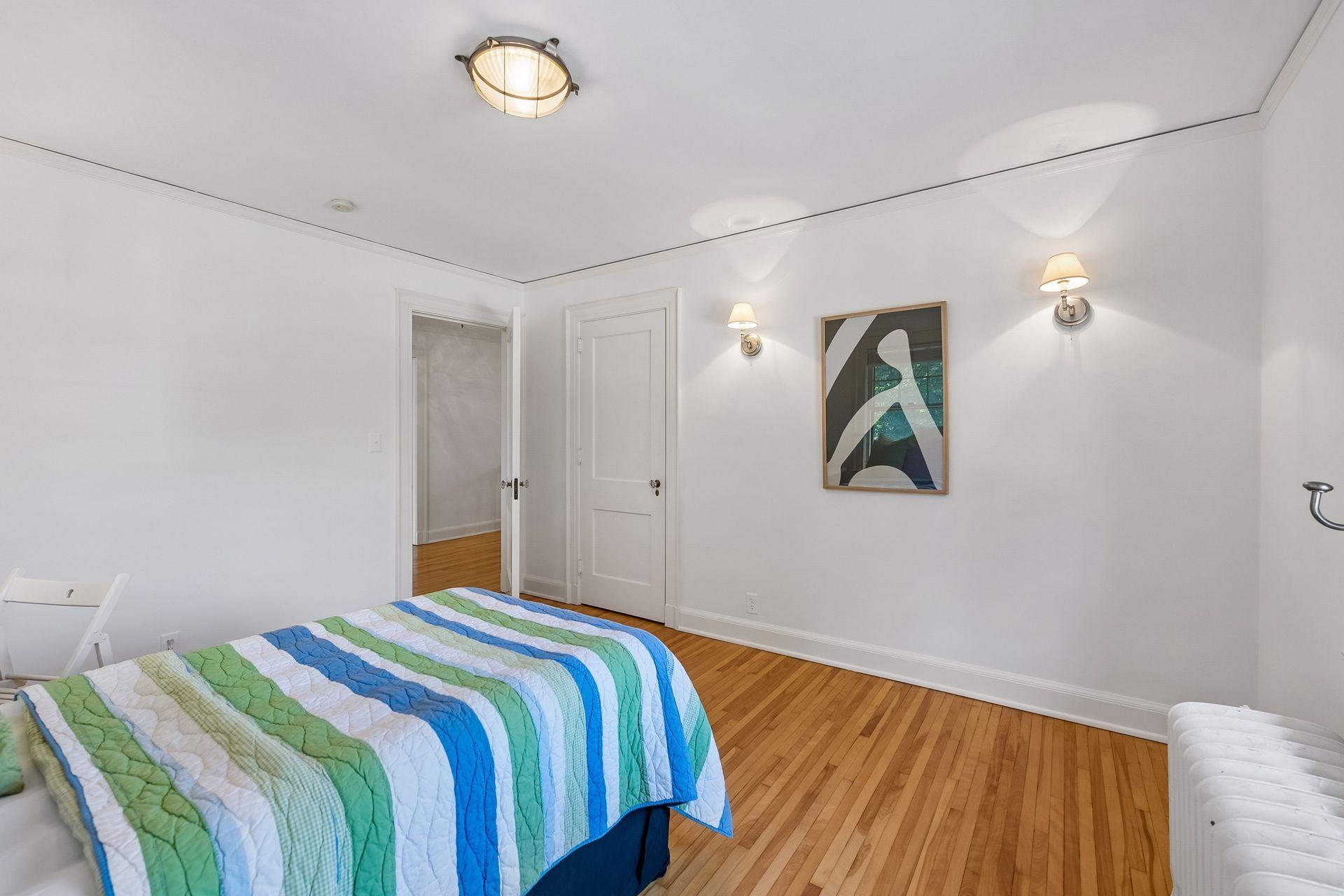 1766 Emerson Avenue S Property Photo 26
