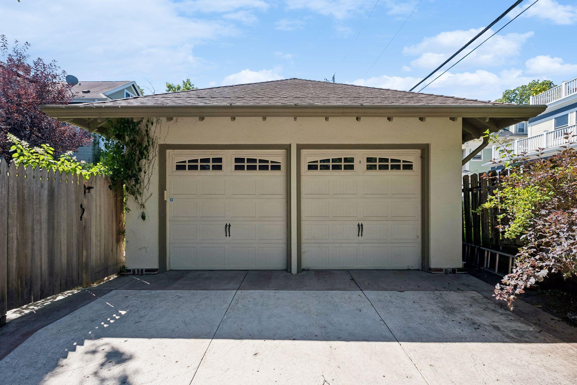 1766 Emerson Avenue S Property Photo 46