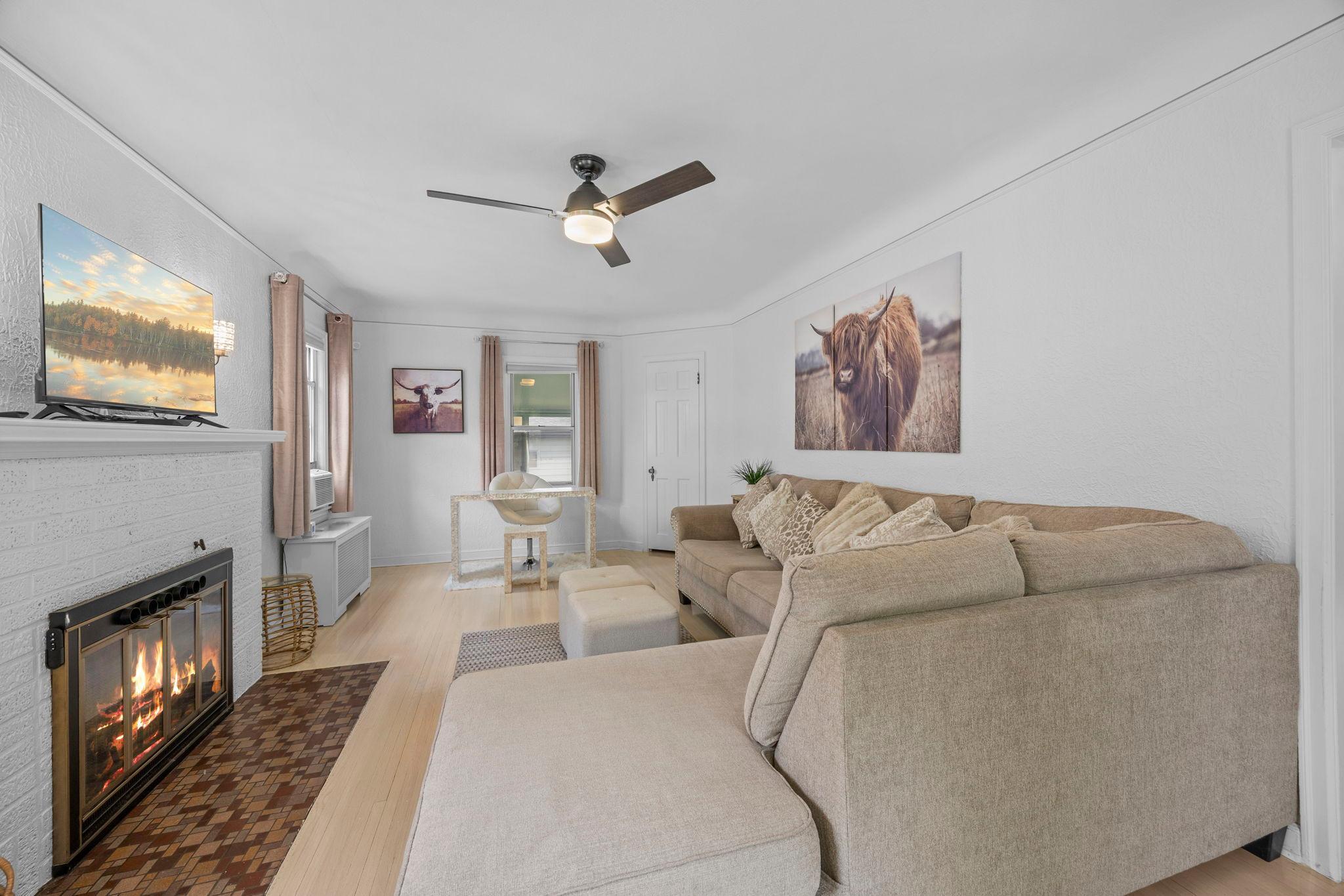966 Eleanor Avenue Property Photo 6