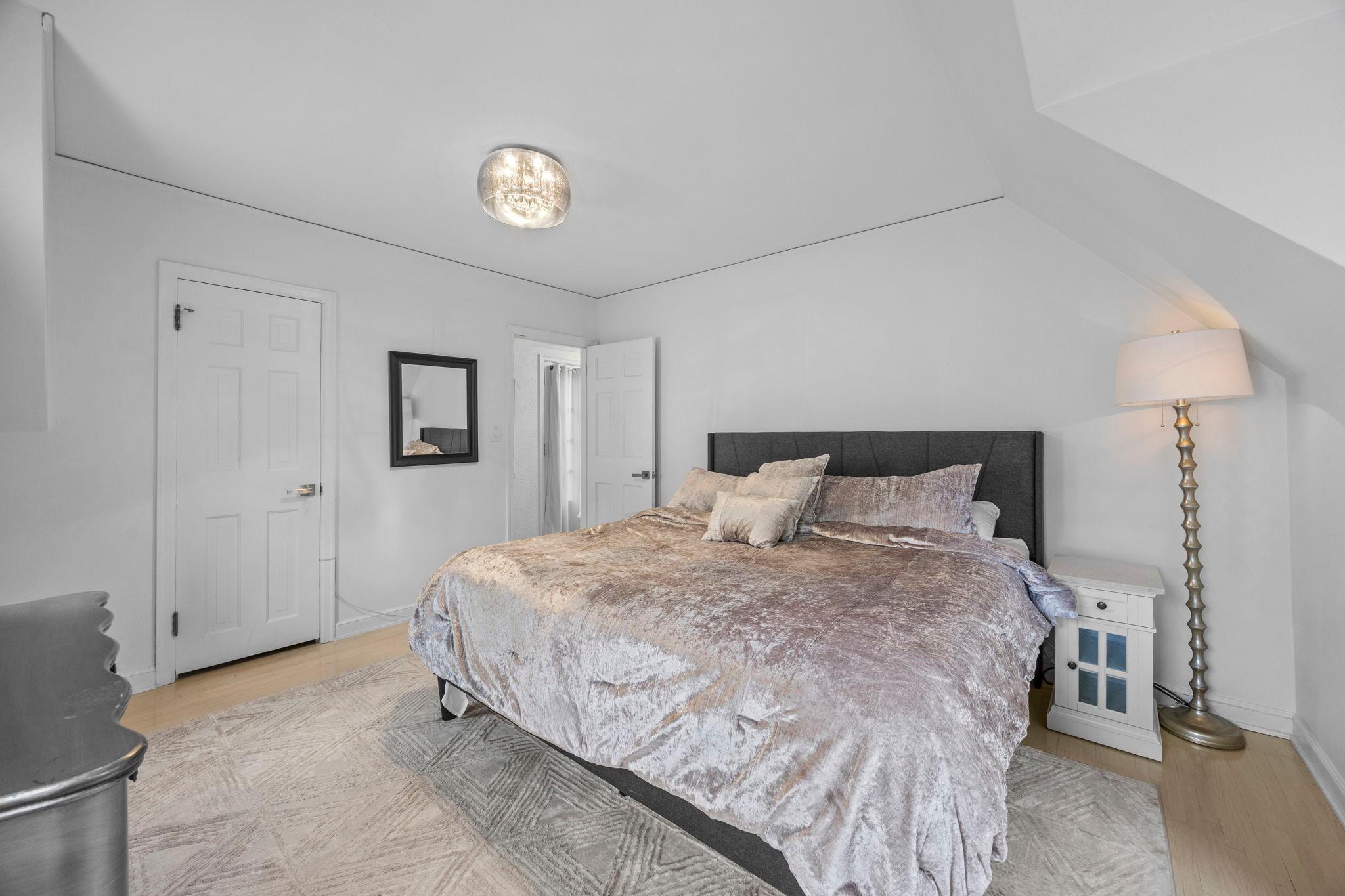 966 Eleanor Avenue Property Photo 26