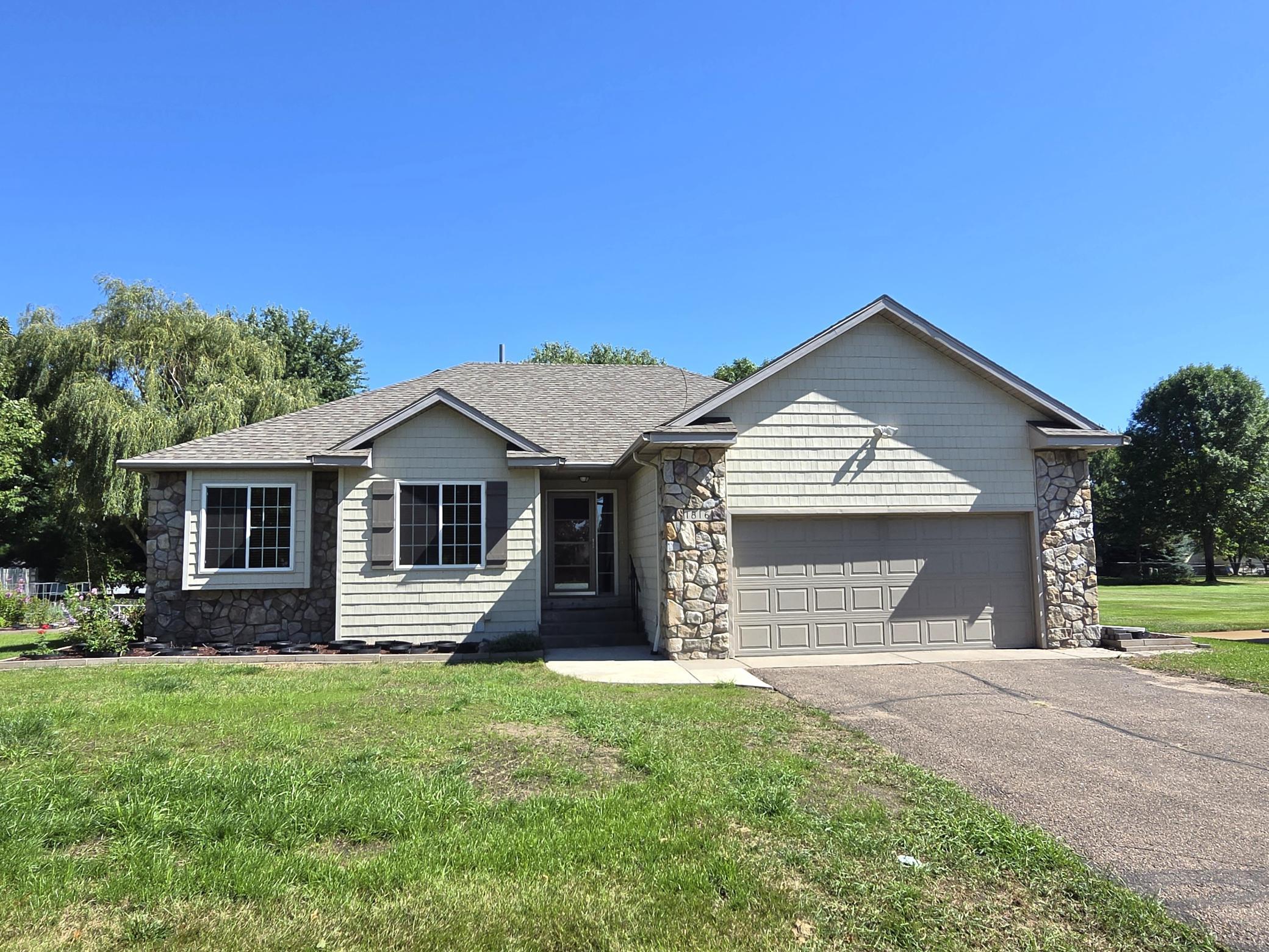 1816 Case Lane Property Photo 1