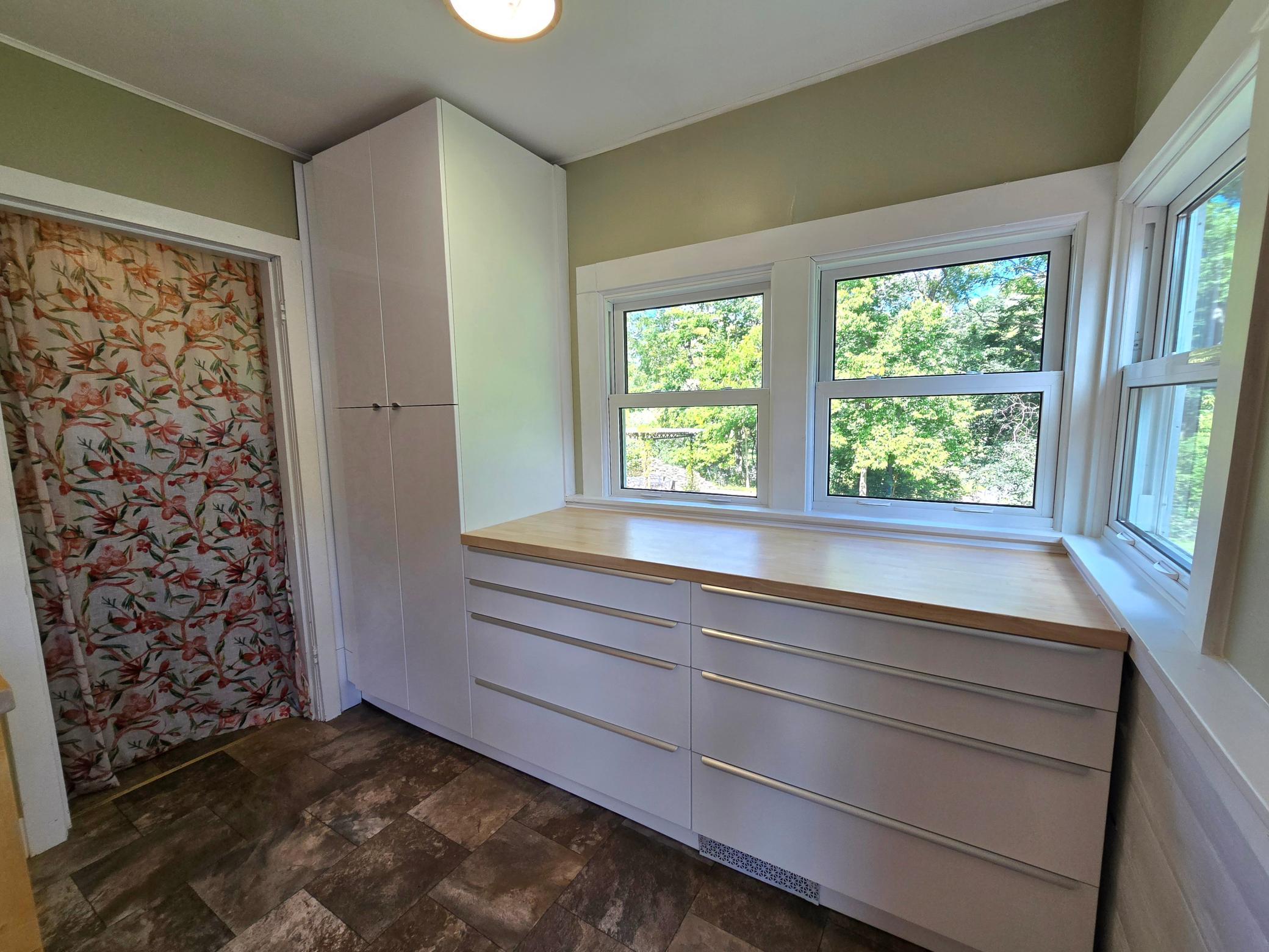 300 Kirkwood Street E Property Photo 20