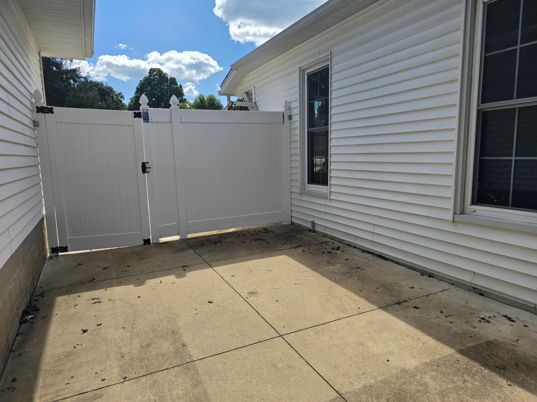 300 Kirkwood Street E Property Photo 49