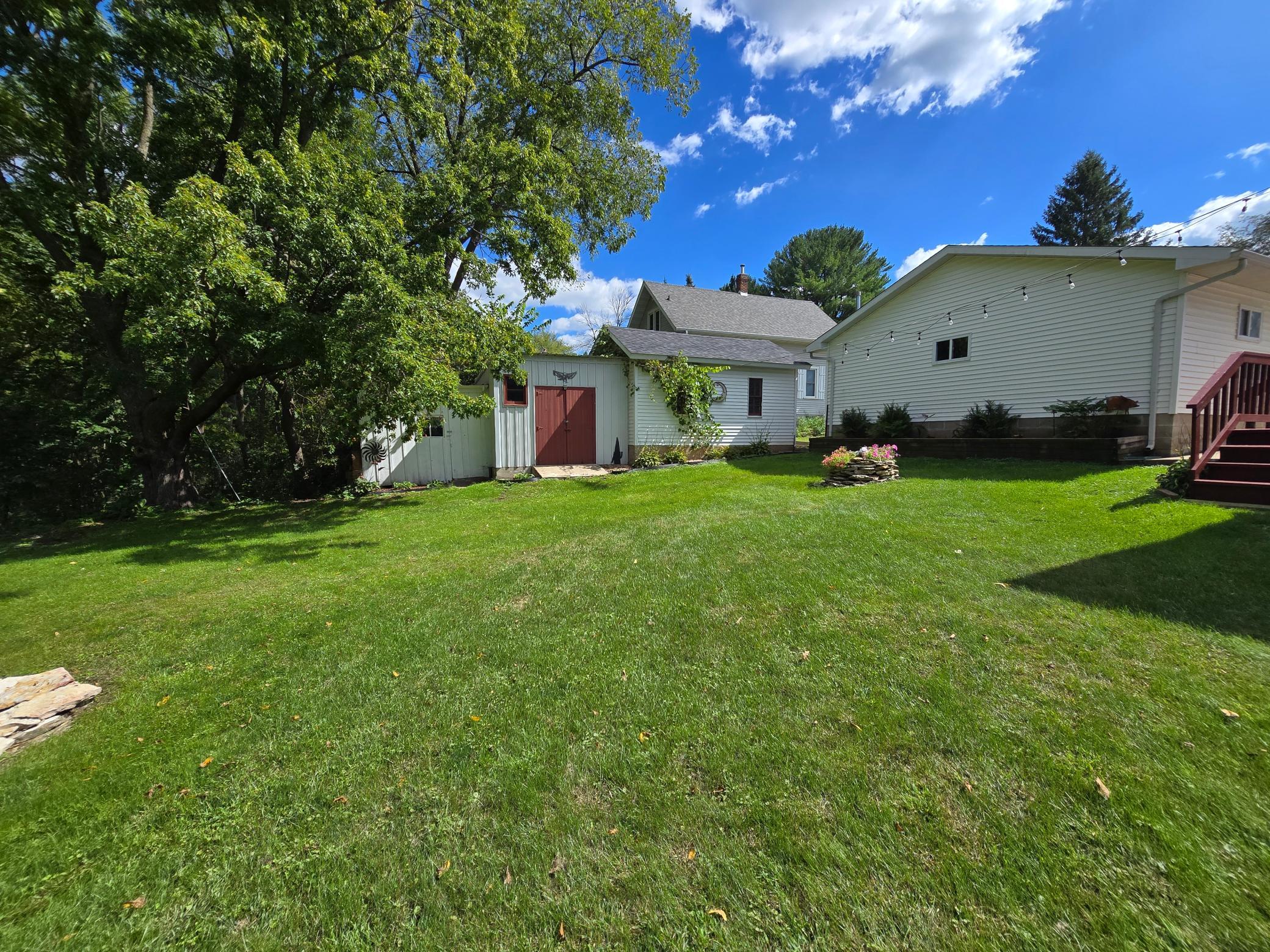 300 Kirkwood Street E Property Photo 56