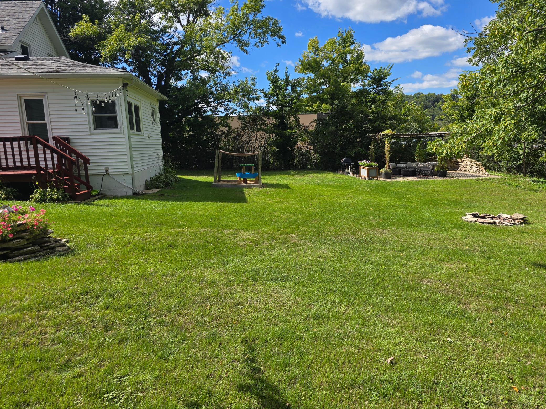 300 Kirkwood Street E Property Photo 59