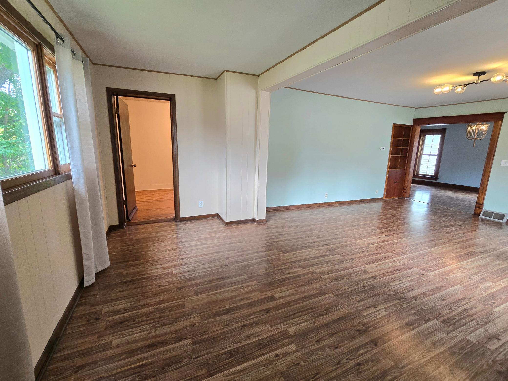 300 Kirkwood Street E Property Photo 69