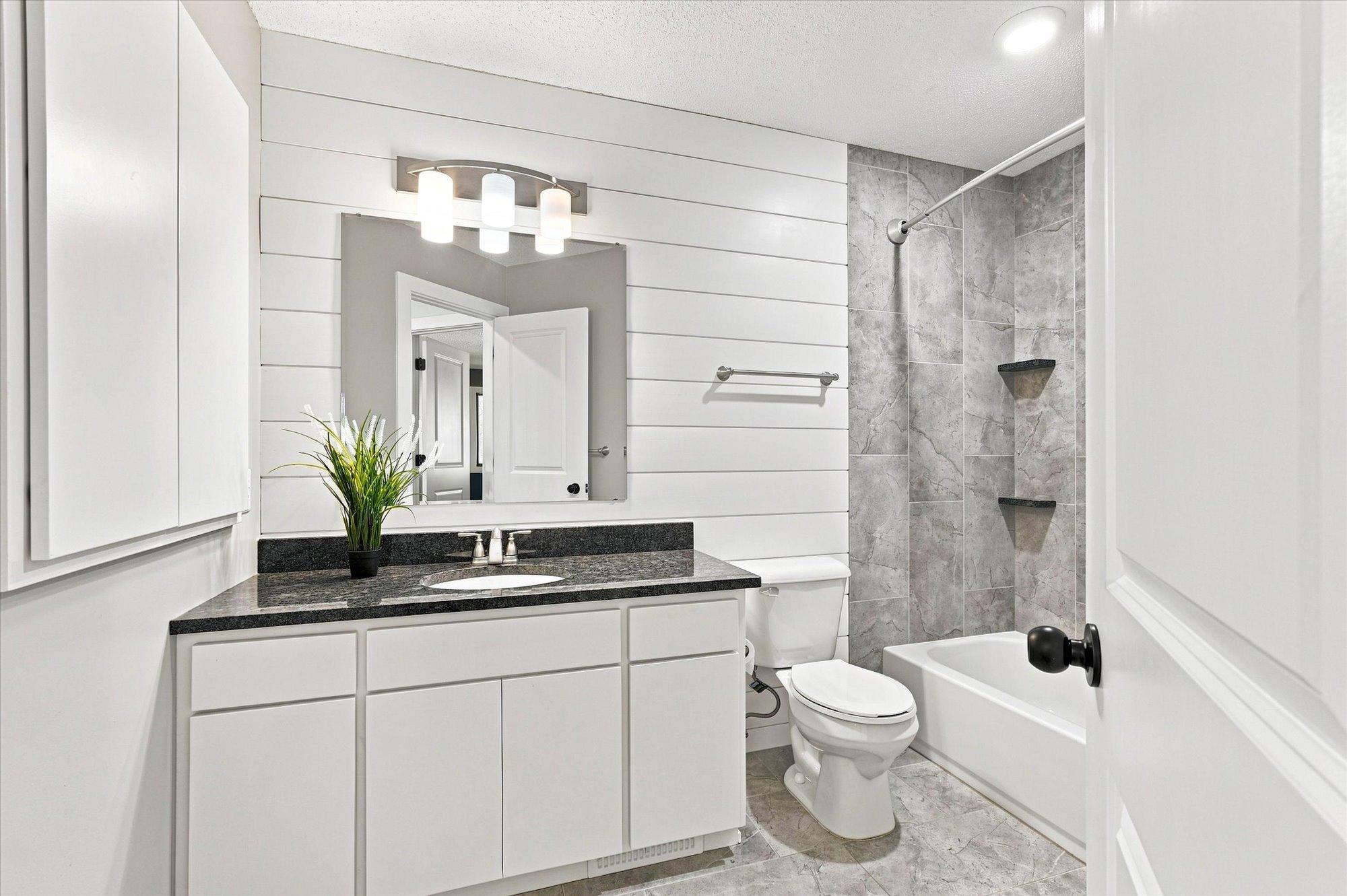 2608 Edgewood Circle Property Photo 22