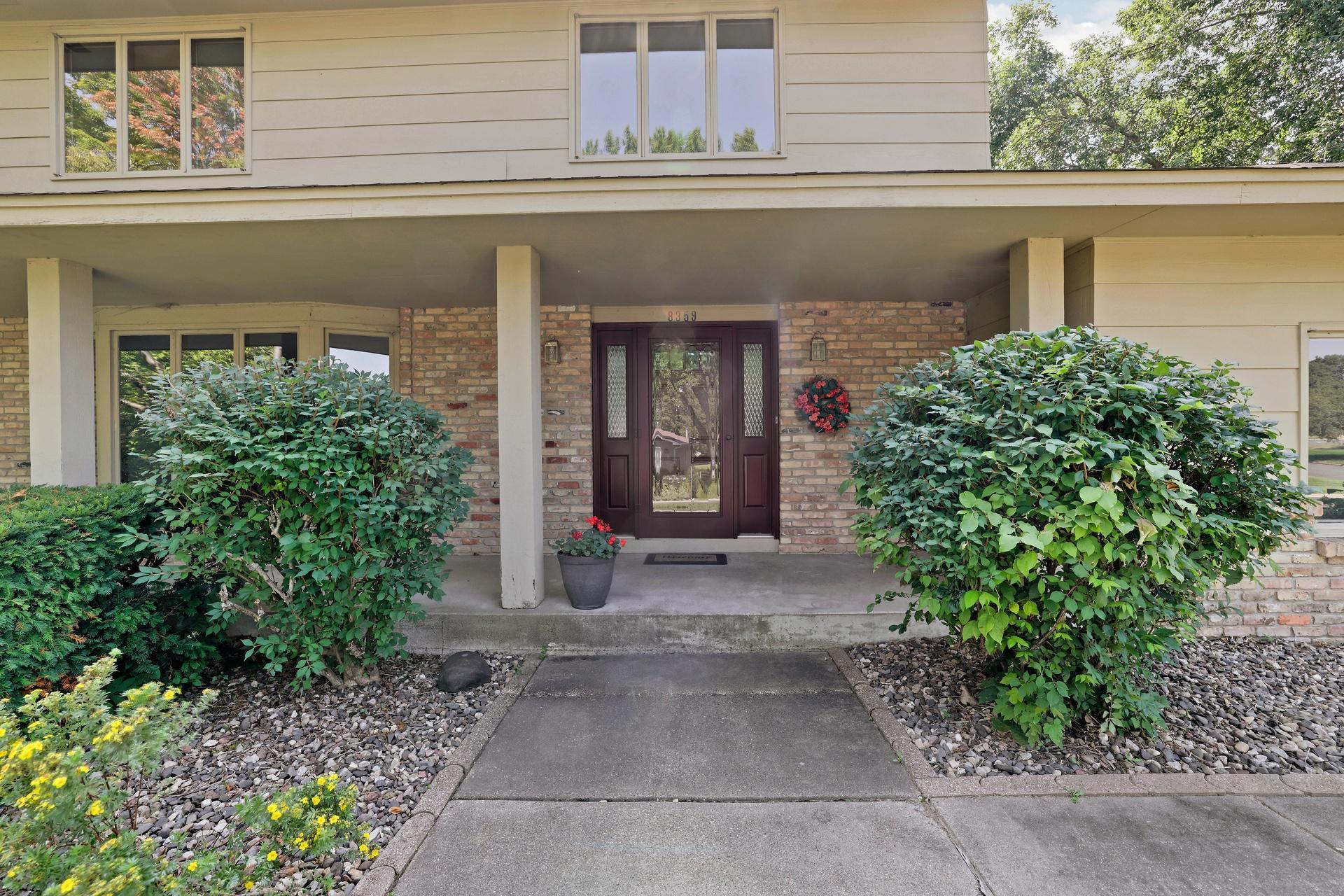 8359 Amsden Ridge Drive Property Photo 4