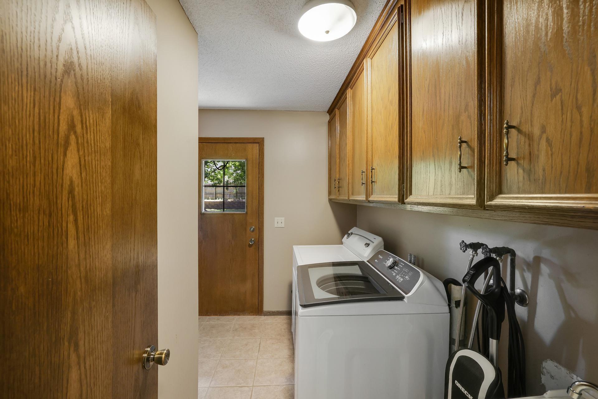 8359 Amsden Ridge Drive Property Photo 20