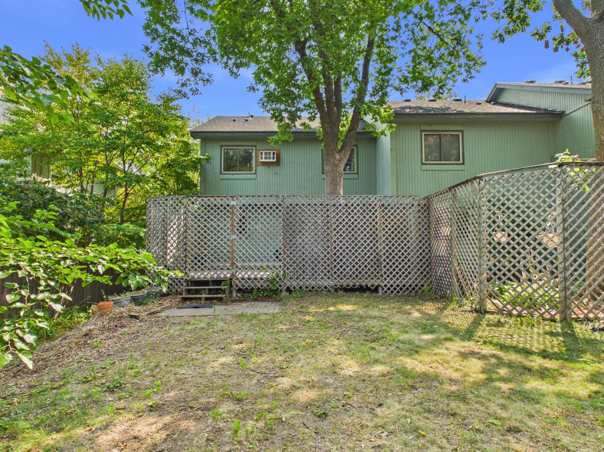 2608 Clinton Avenue Property Photo 6