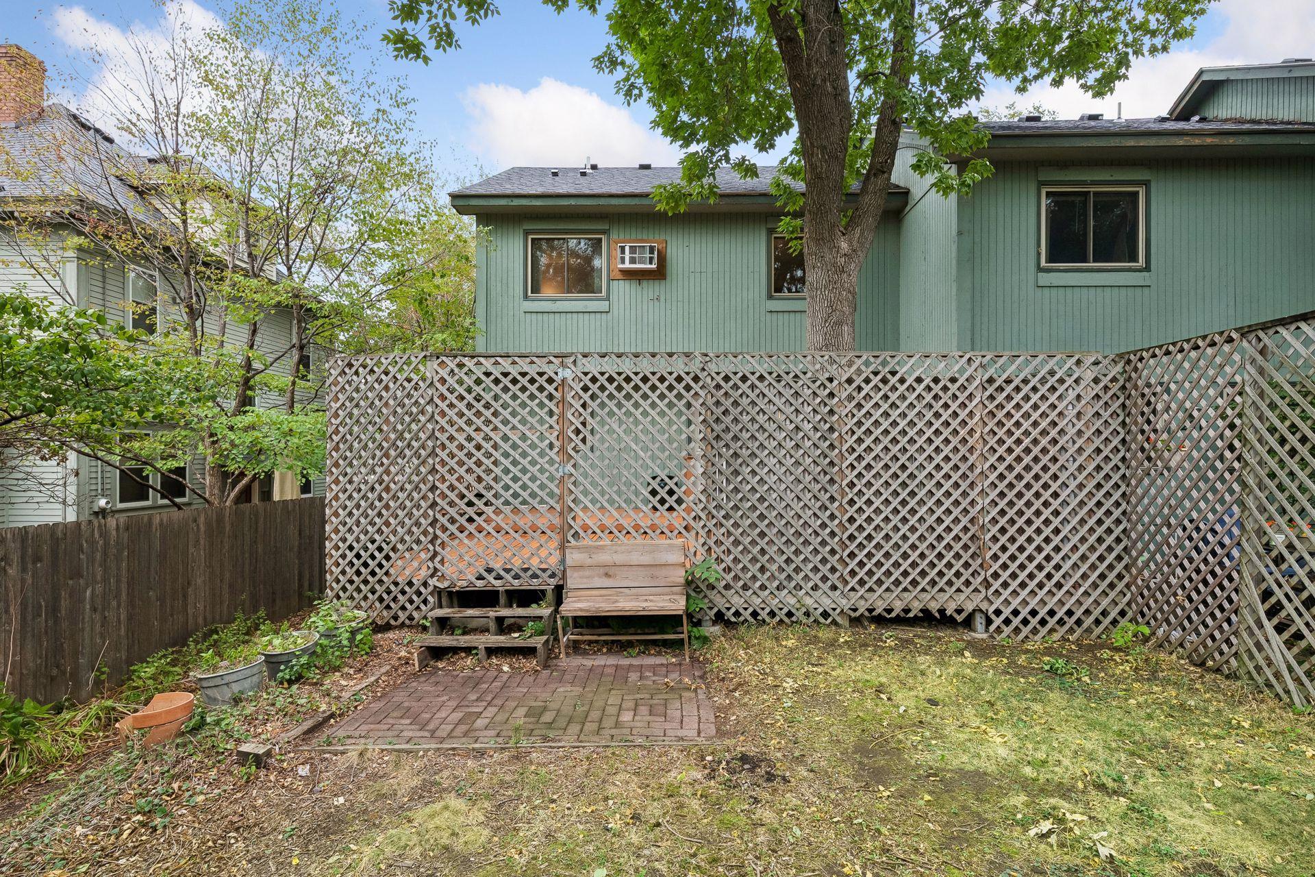 2608 Clinton Avenue Property Photo 7