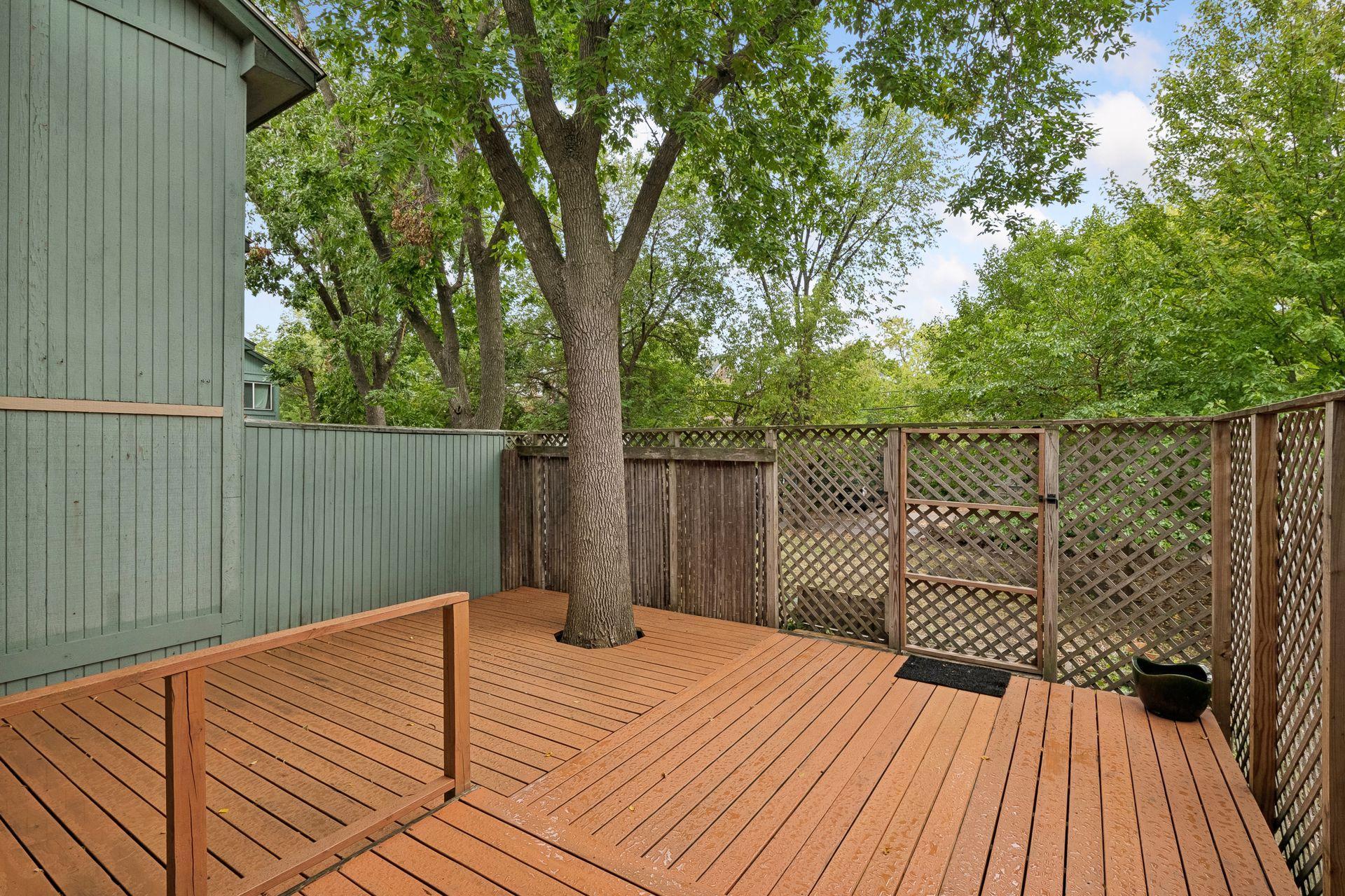 2608 Clinton Avenue Property Photo 11