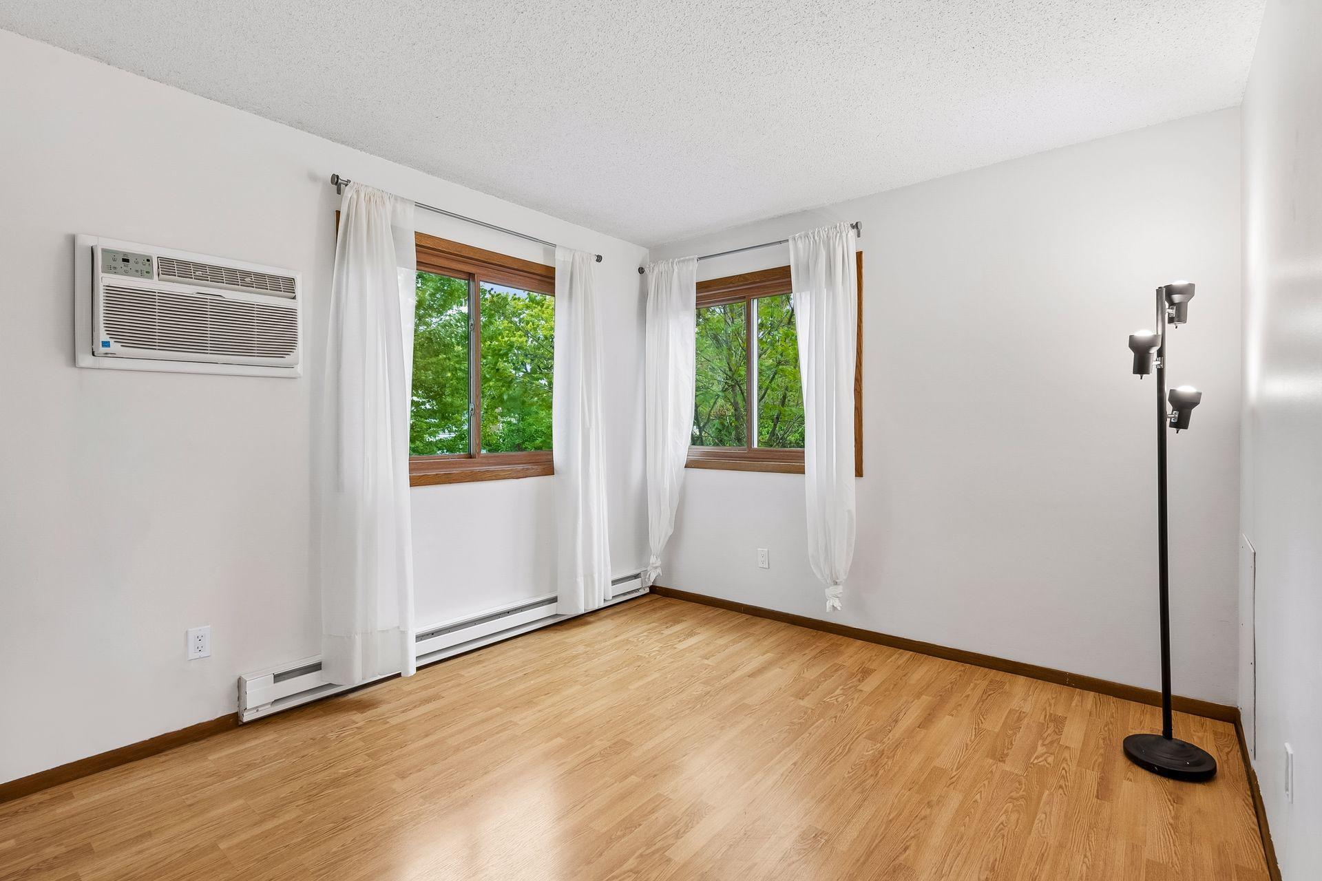2608 Clinton Avenue Property Photo 27
