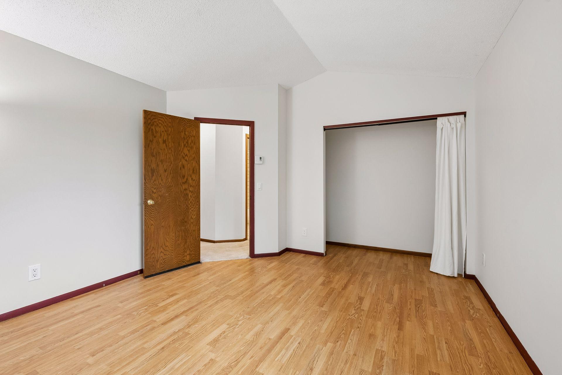 2608 Clinton Avenue Property Photo 32