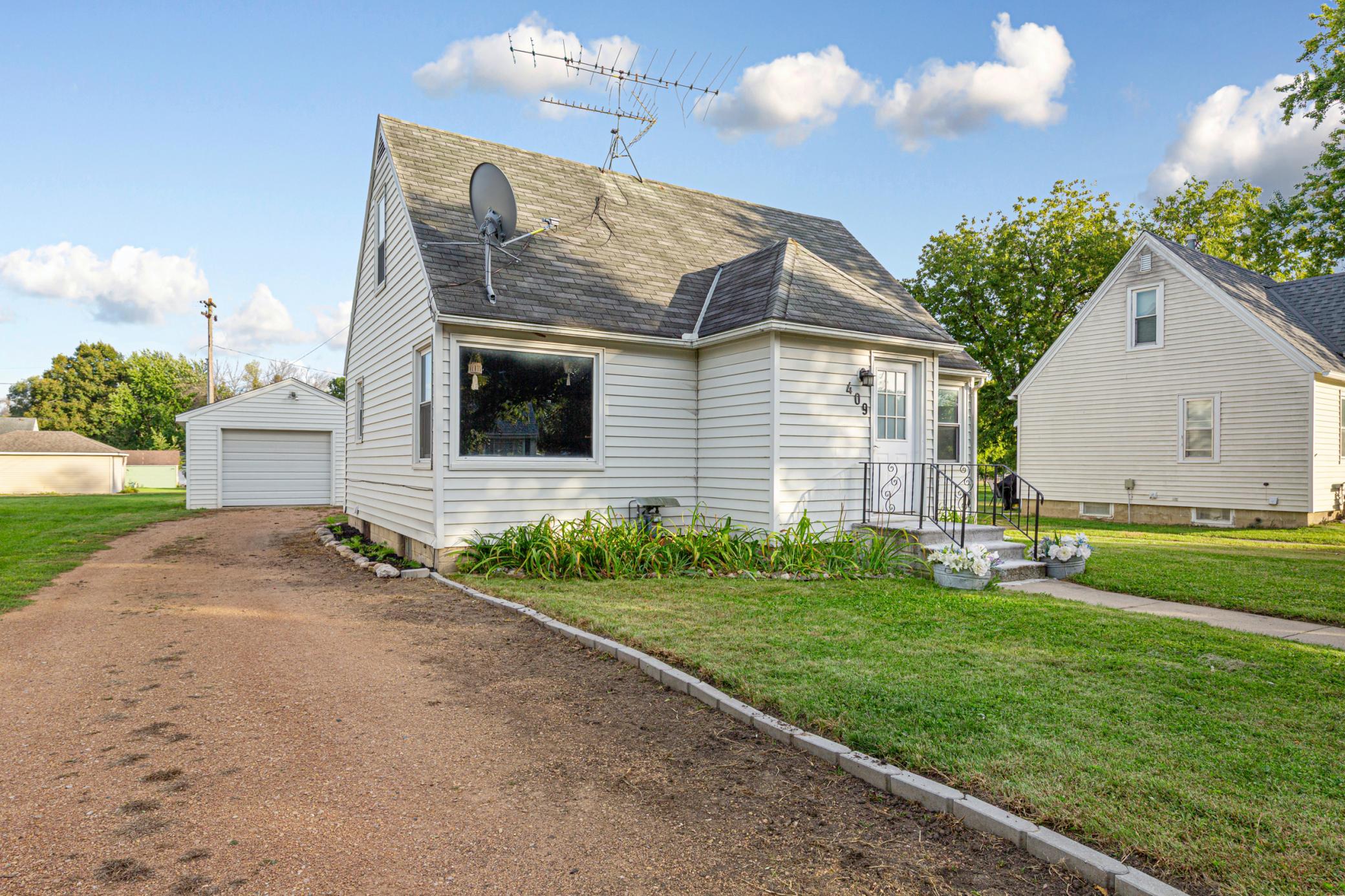 409 S 5th Street Property Photo 1