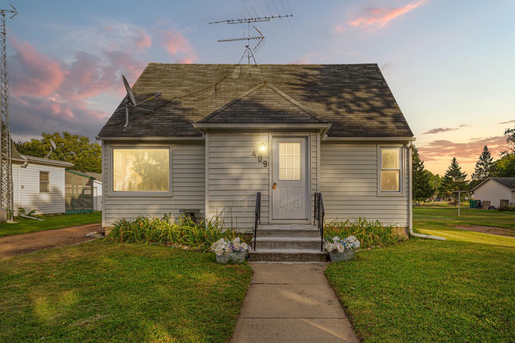 409 S 5th Street Property Photo 1