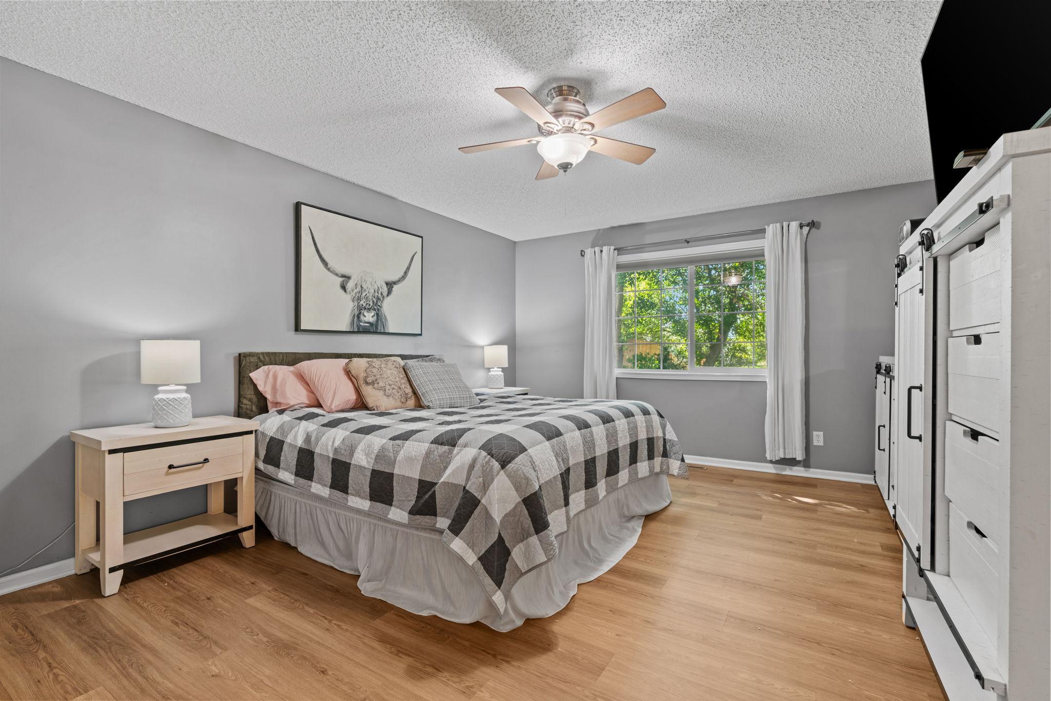 21233 Independence Avenue Property Photo 1