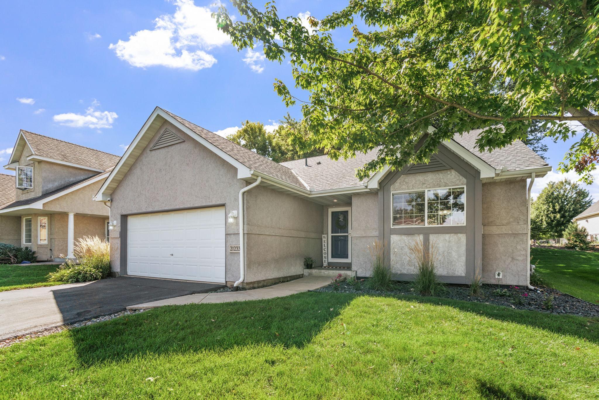 21233 Independence Avenue Property Photo 23