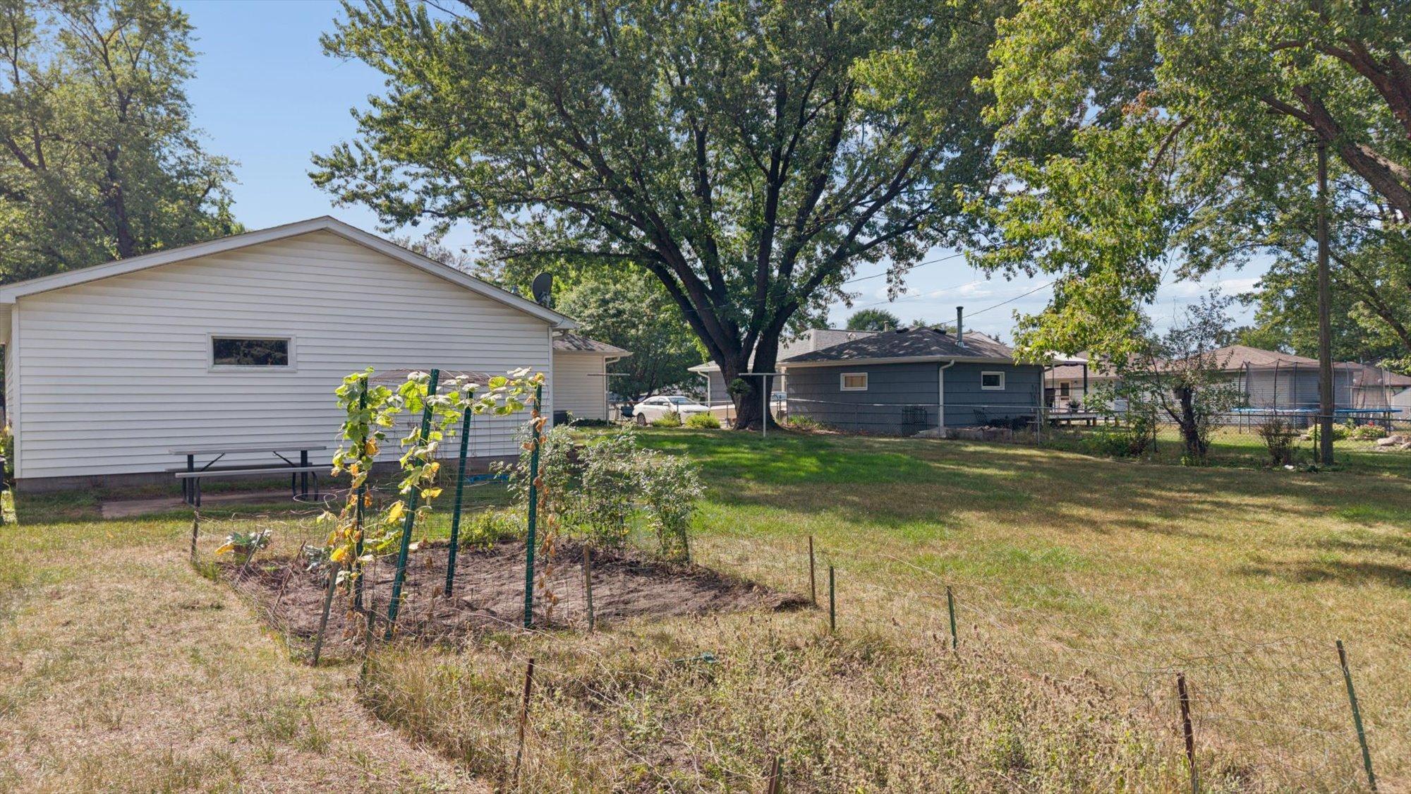 965 109th Avenue Nw Property Photo 6