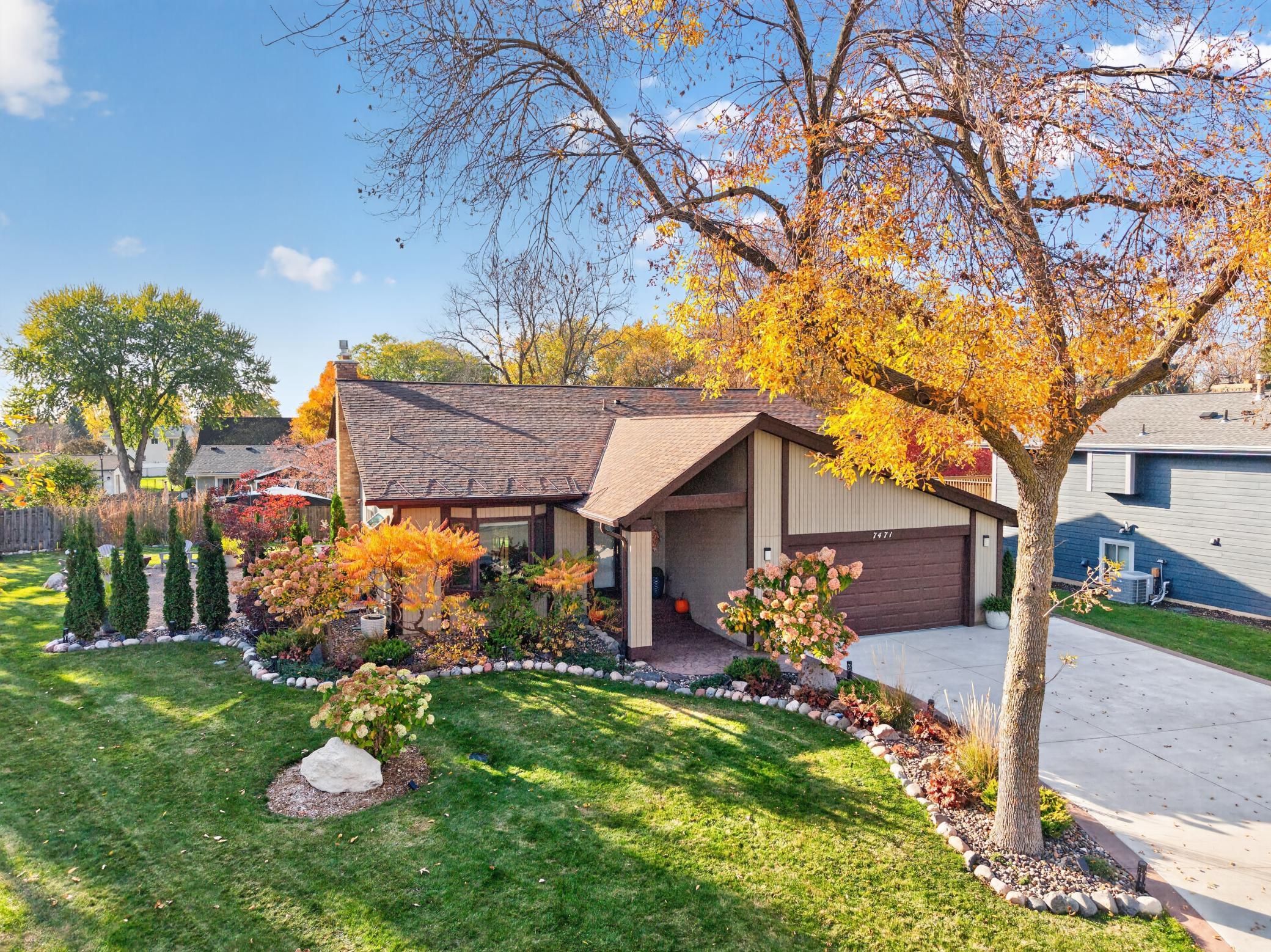 7471 Saratoga Drive Property Photo 1