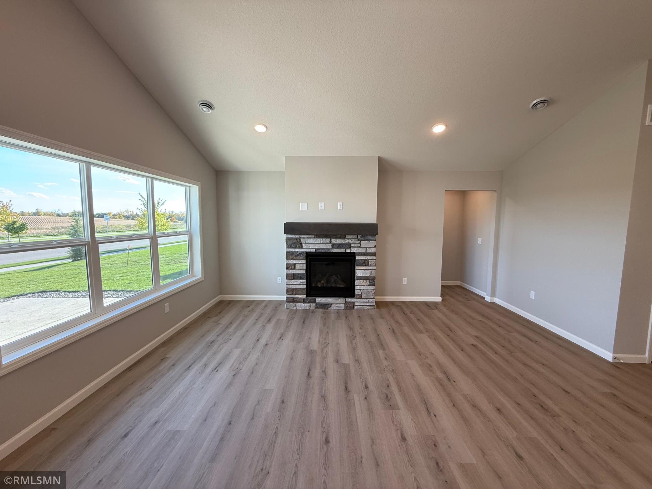 2478 Jacamar Avenue Ne Property Photo 12