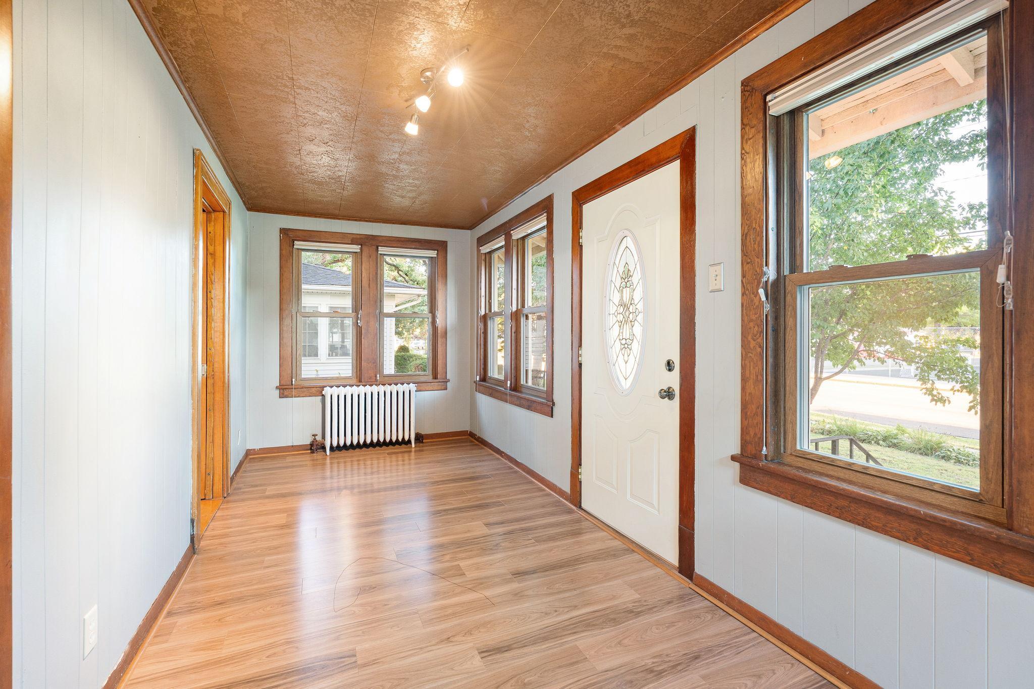 802 8th Avenue Nw Property Photo 6