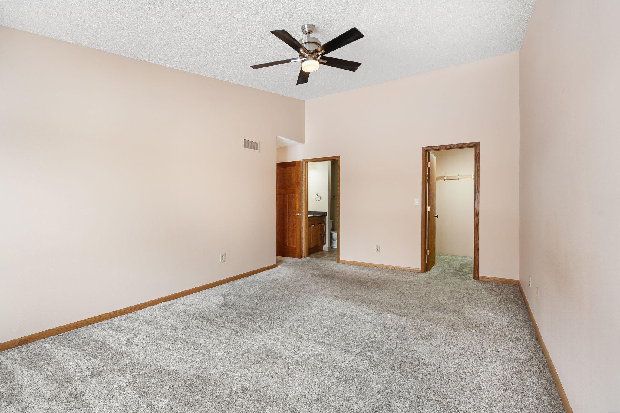 400 Oakland Place Ne 9 Property Photo 23
