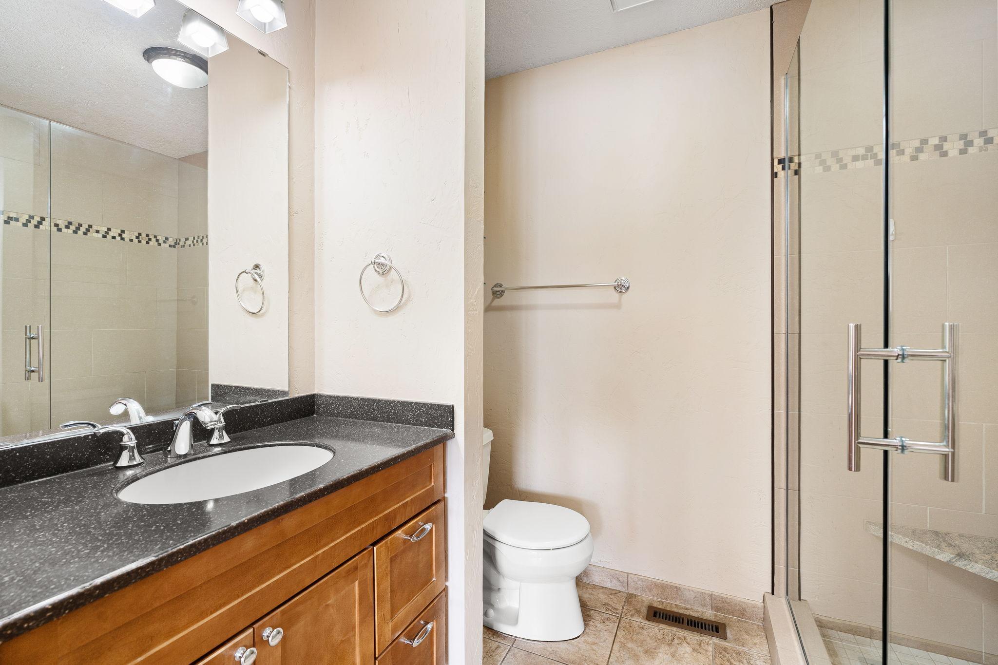 400 Oakland Place Ne 9 Property Photo 24