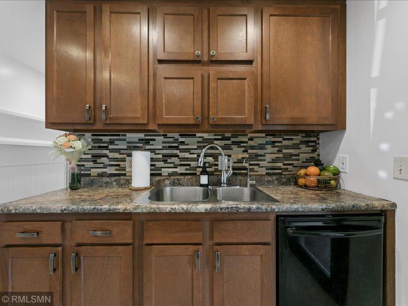 8635 Colfax Avenue S Property Photo 8