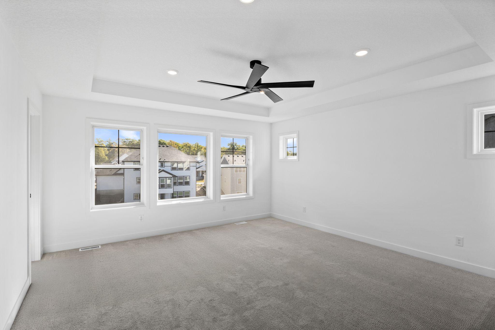 6870 Spruce Lane Property Photo 6
