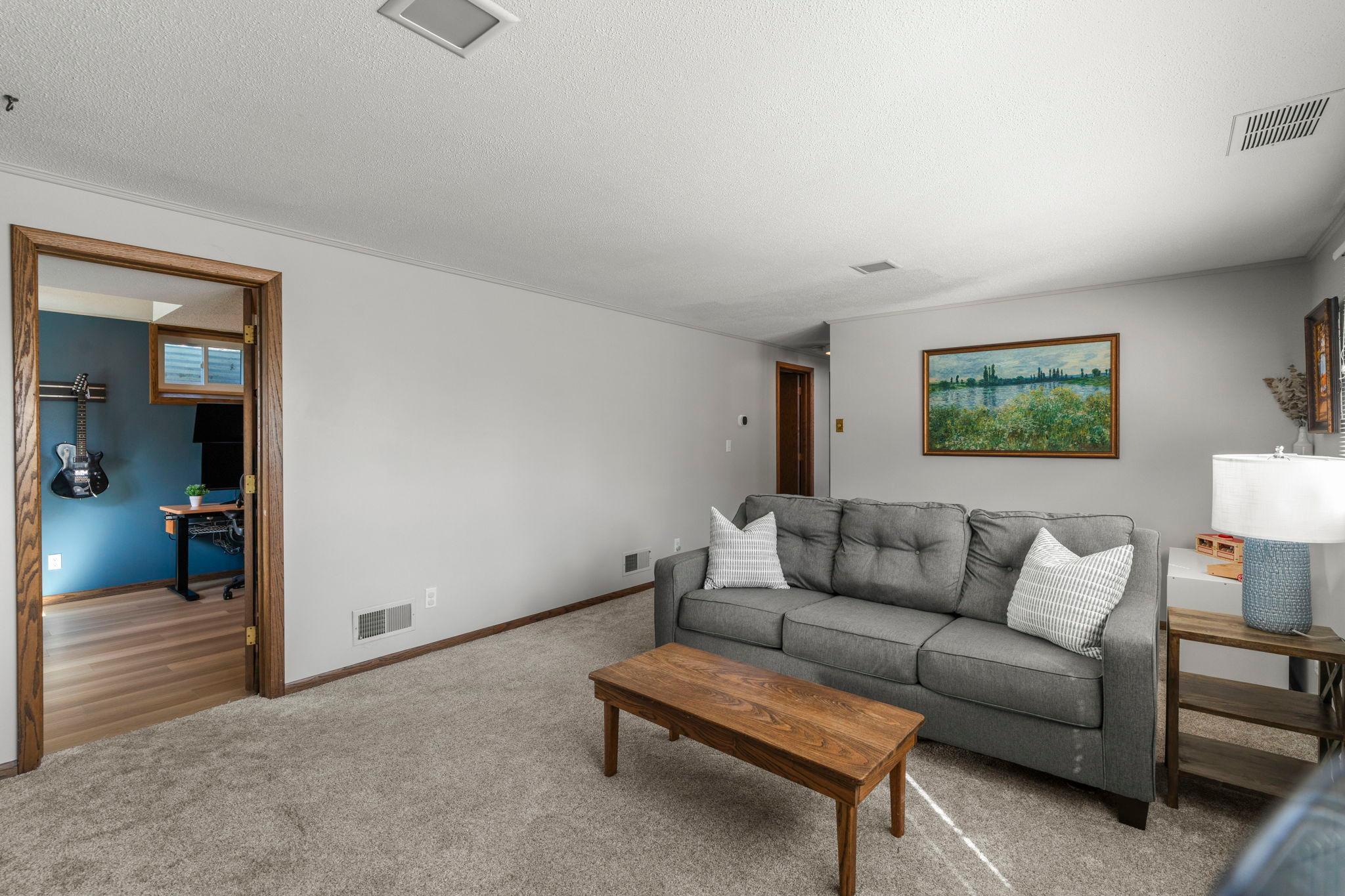 10024 Johnson Circle Property Photo 24
