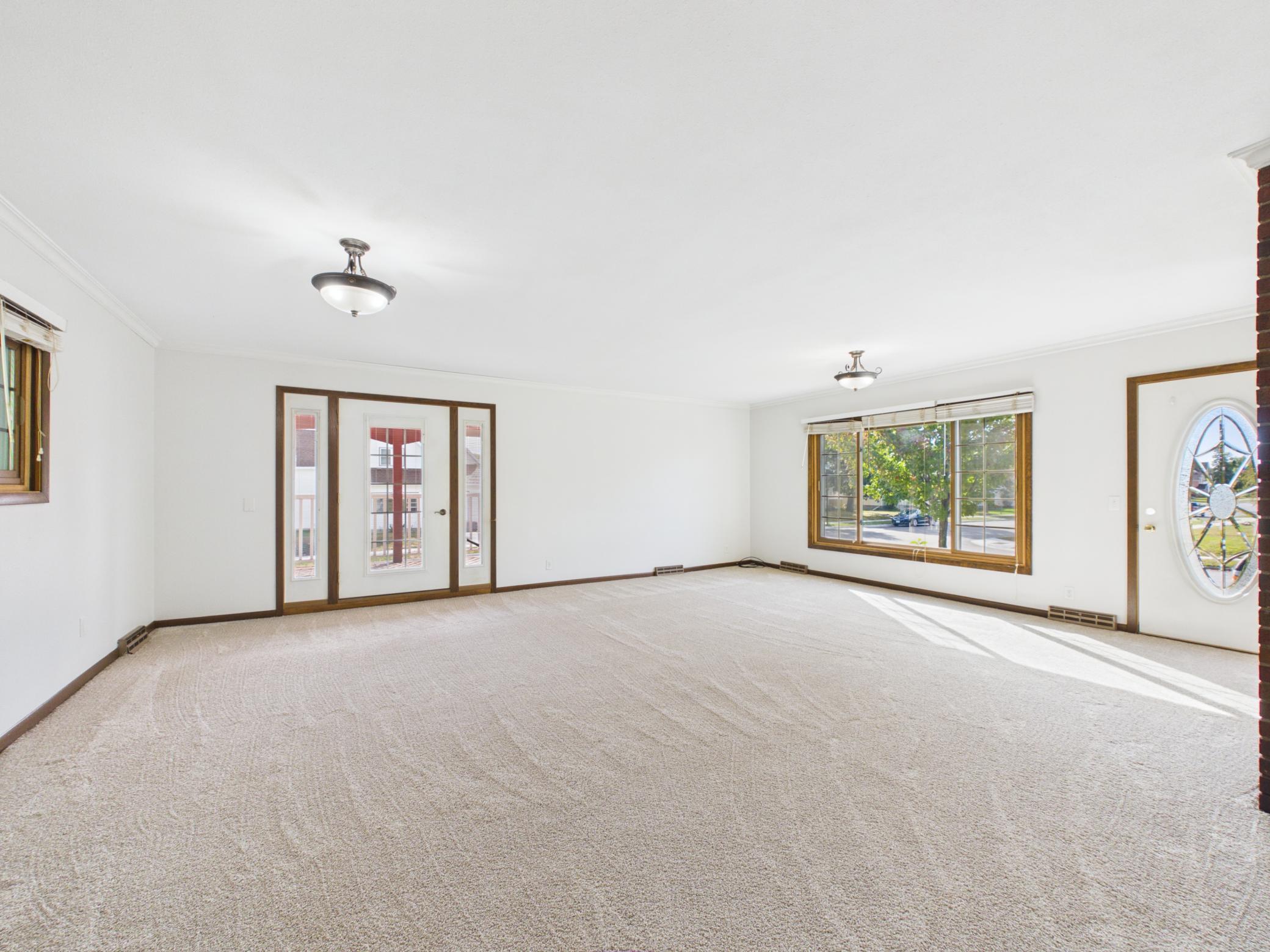 404 5th Street S Property Photo 2