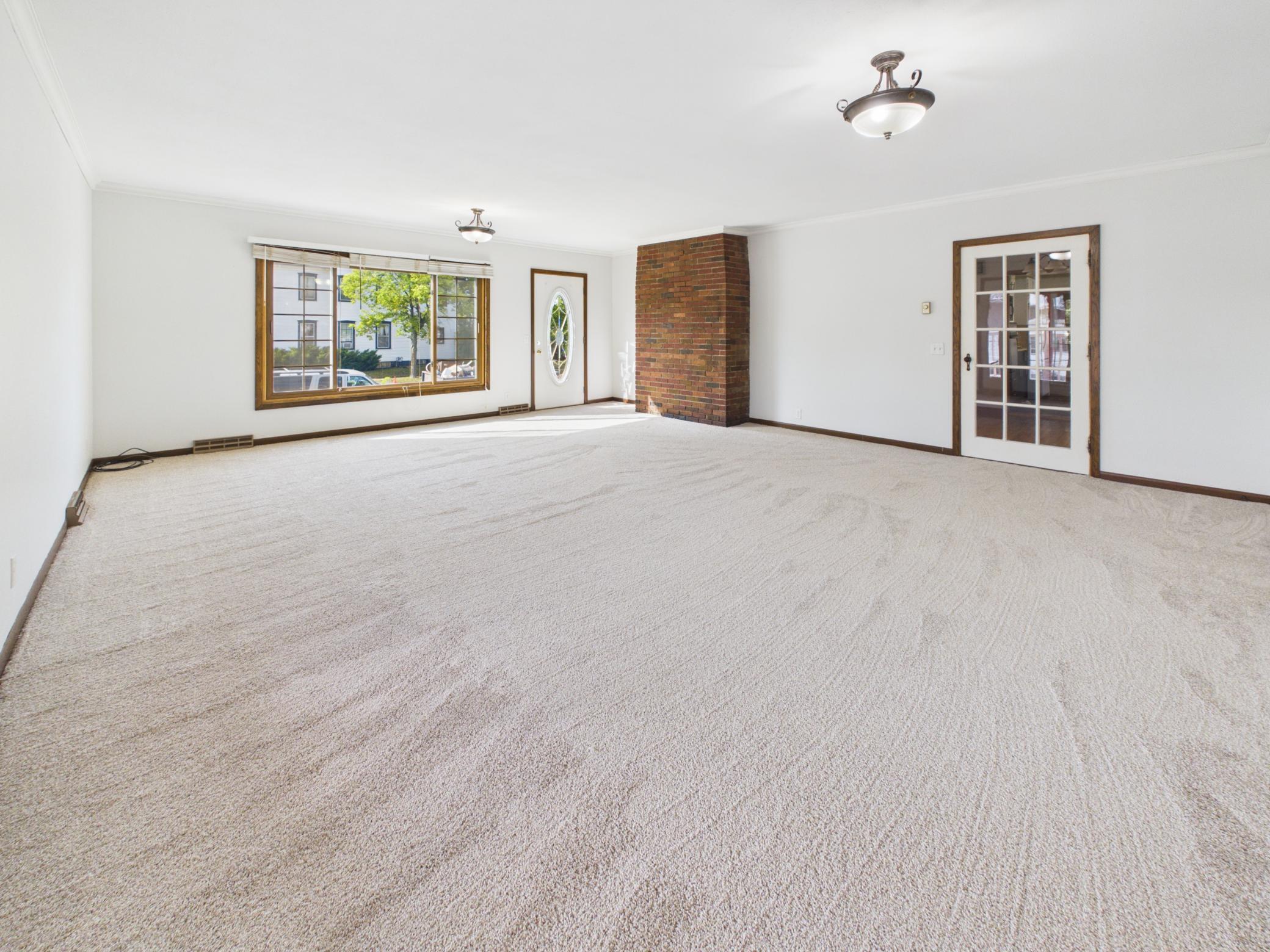 404 5th Street S Property Photo 4