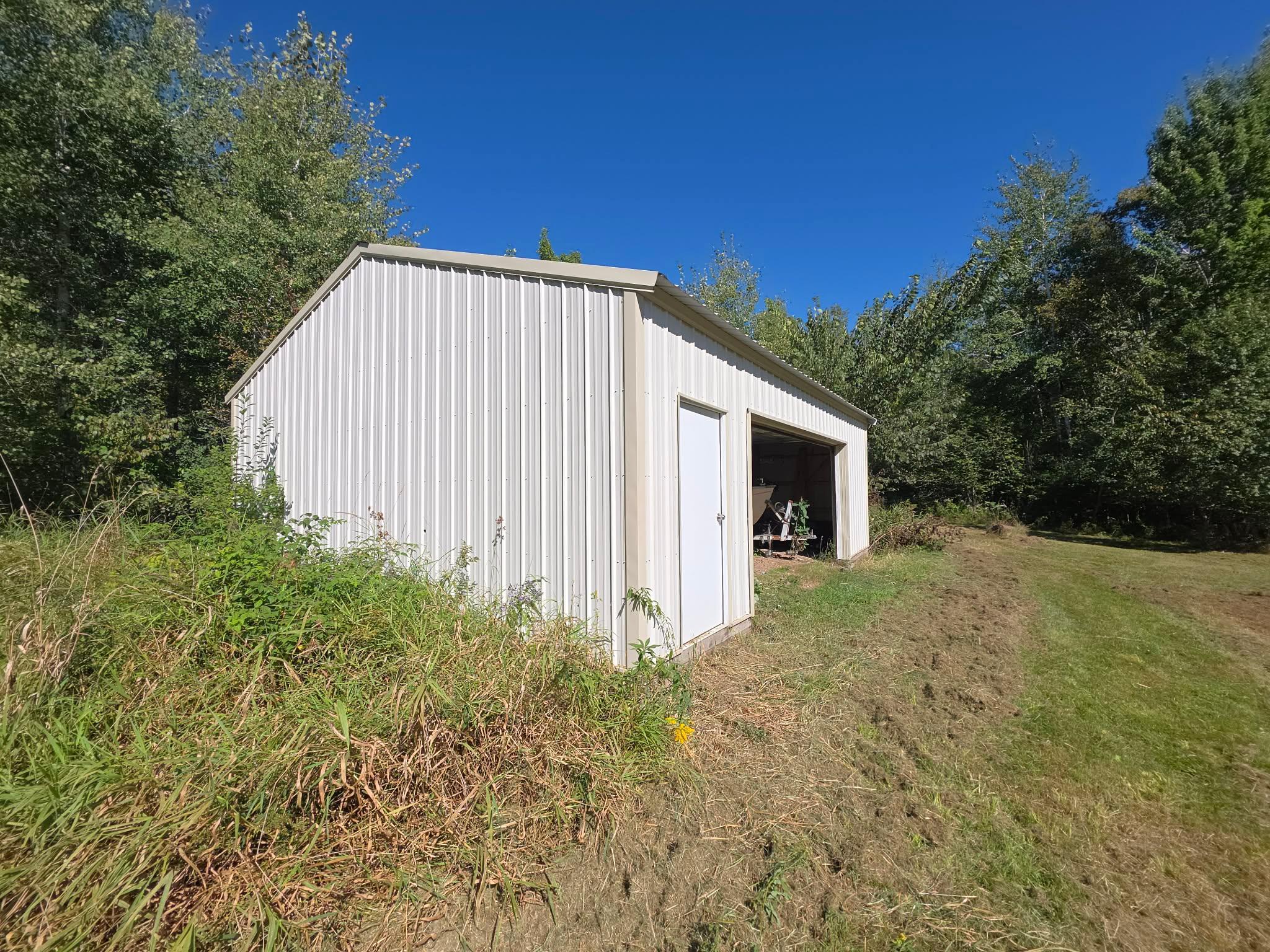 2550 270th Avenue Property Photo 3