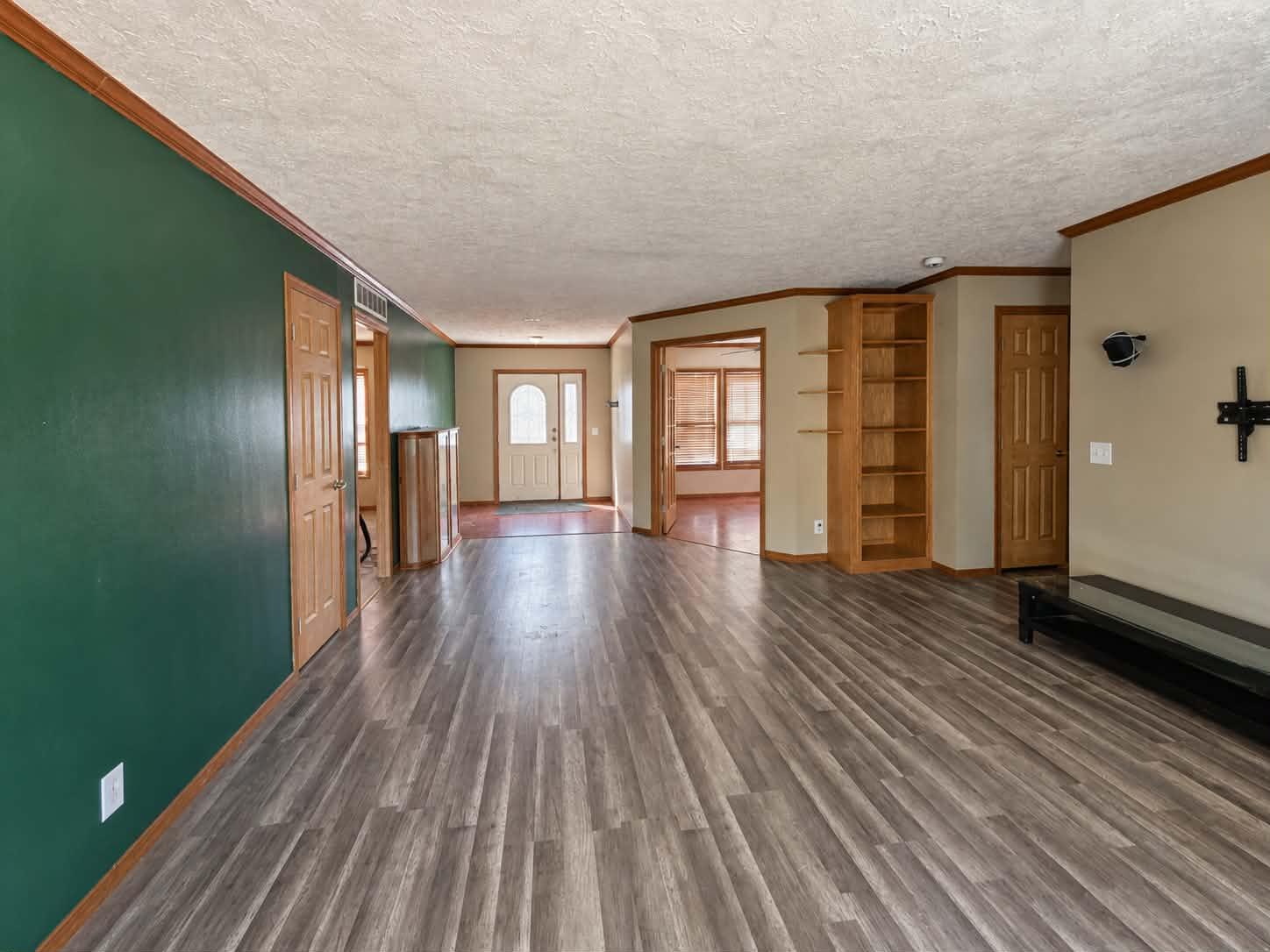 2550 270th Avenue Property Photo 6