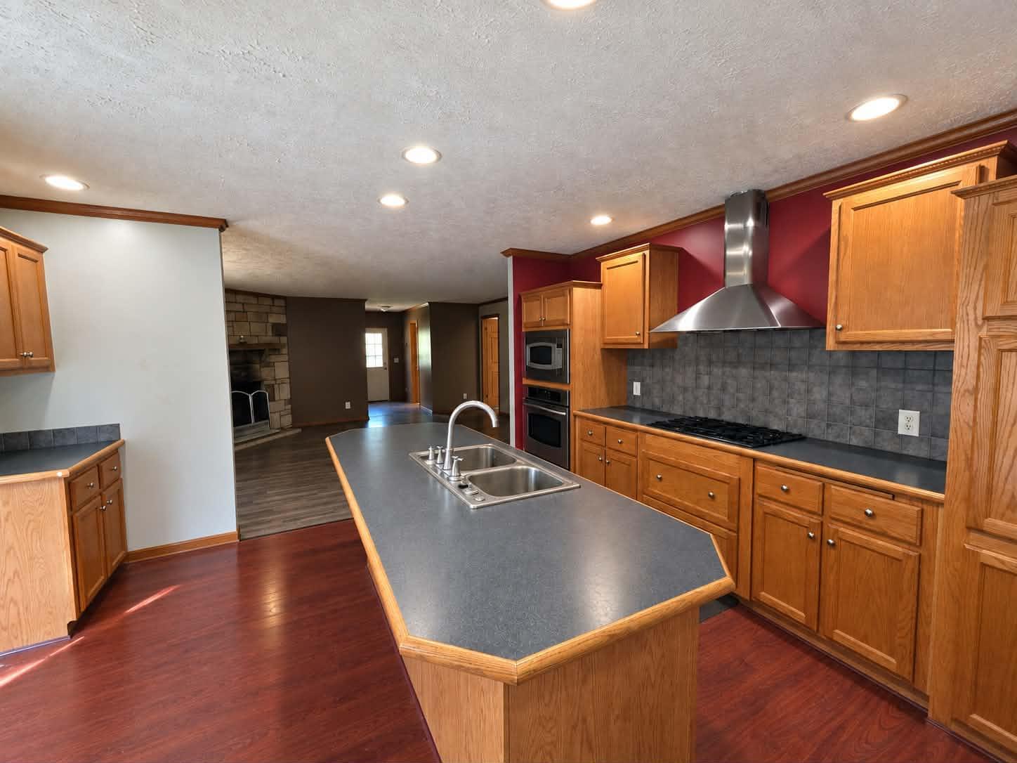2550 270th Avenue Property Photo 10