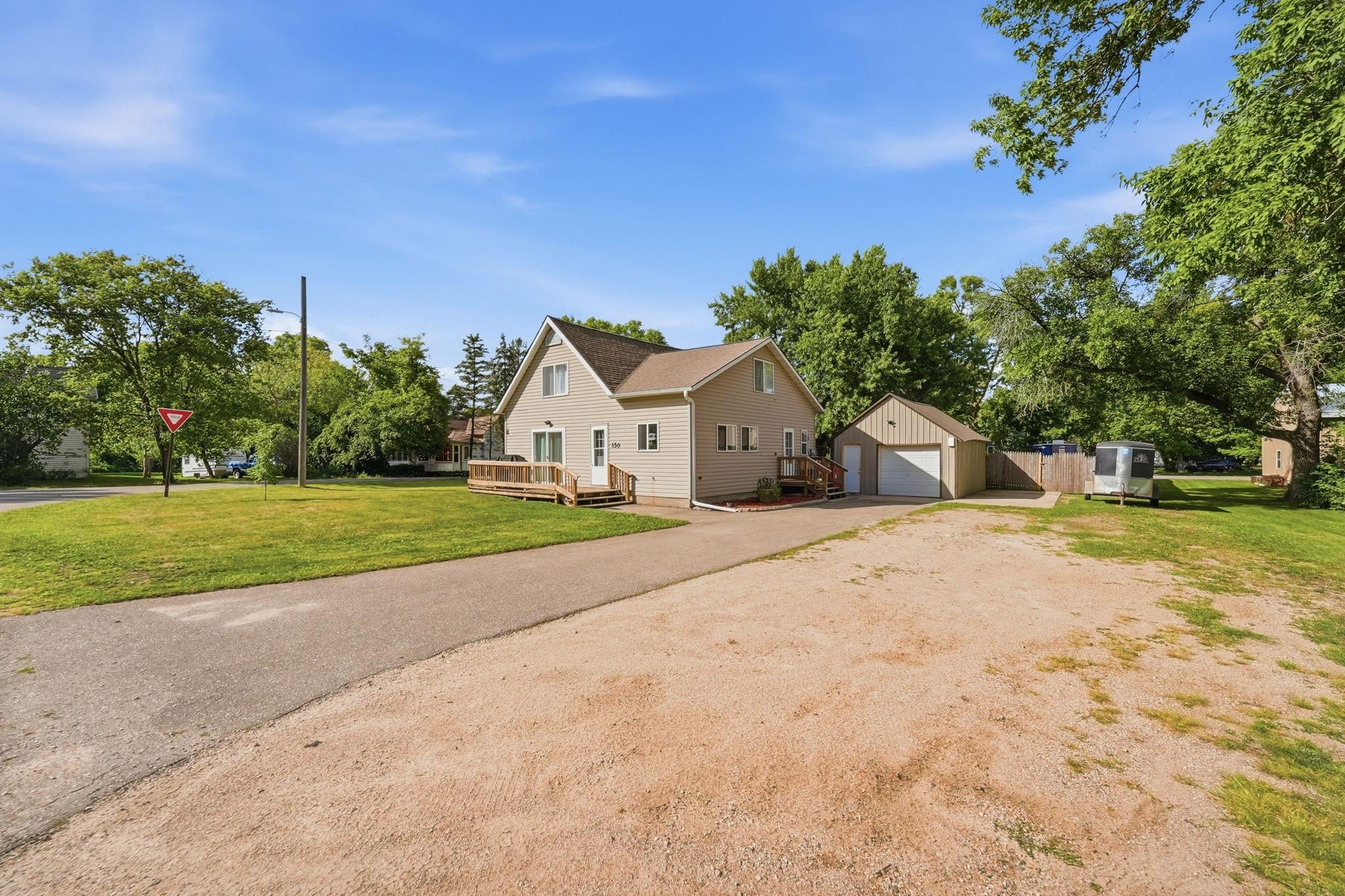 150 W Church Avenue Property Photo 4