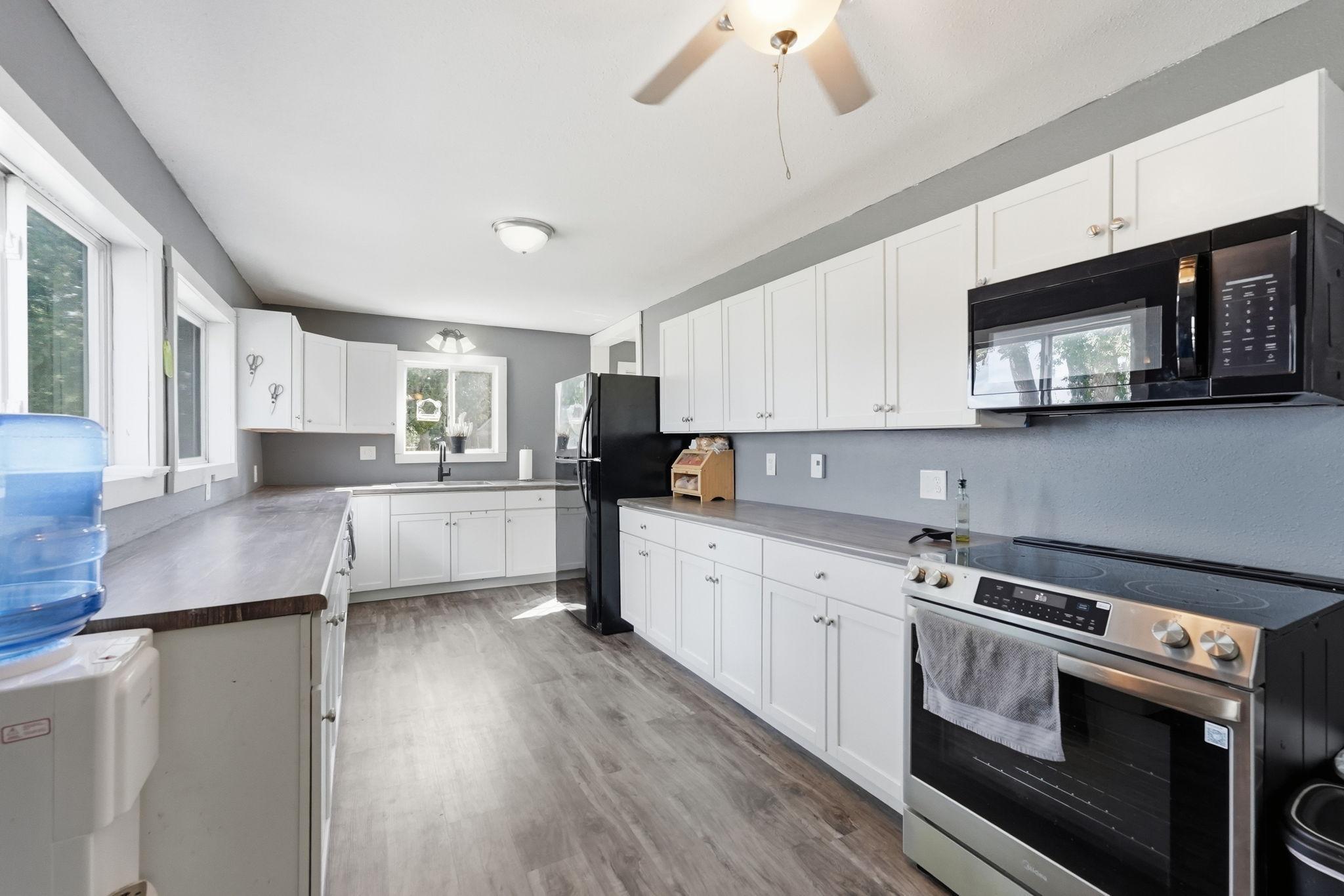 150 W Church Avenue Property Photo 9