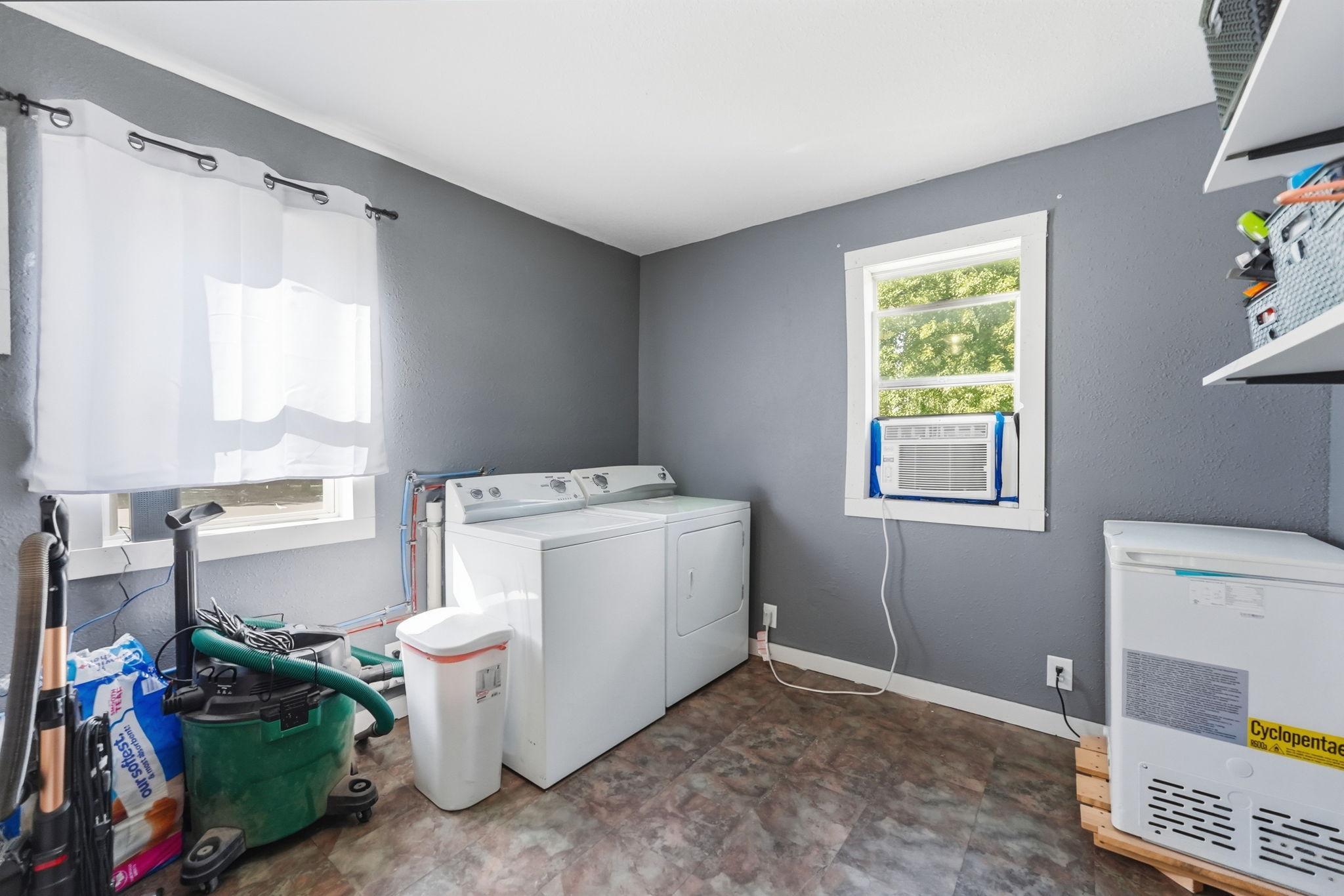 150 W Church Avenue Property Photo 23