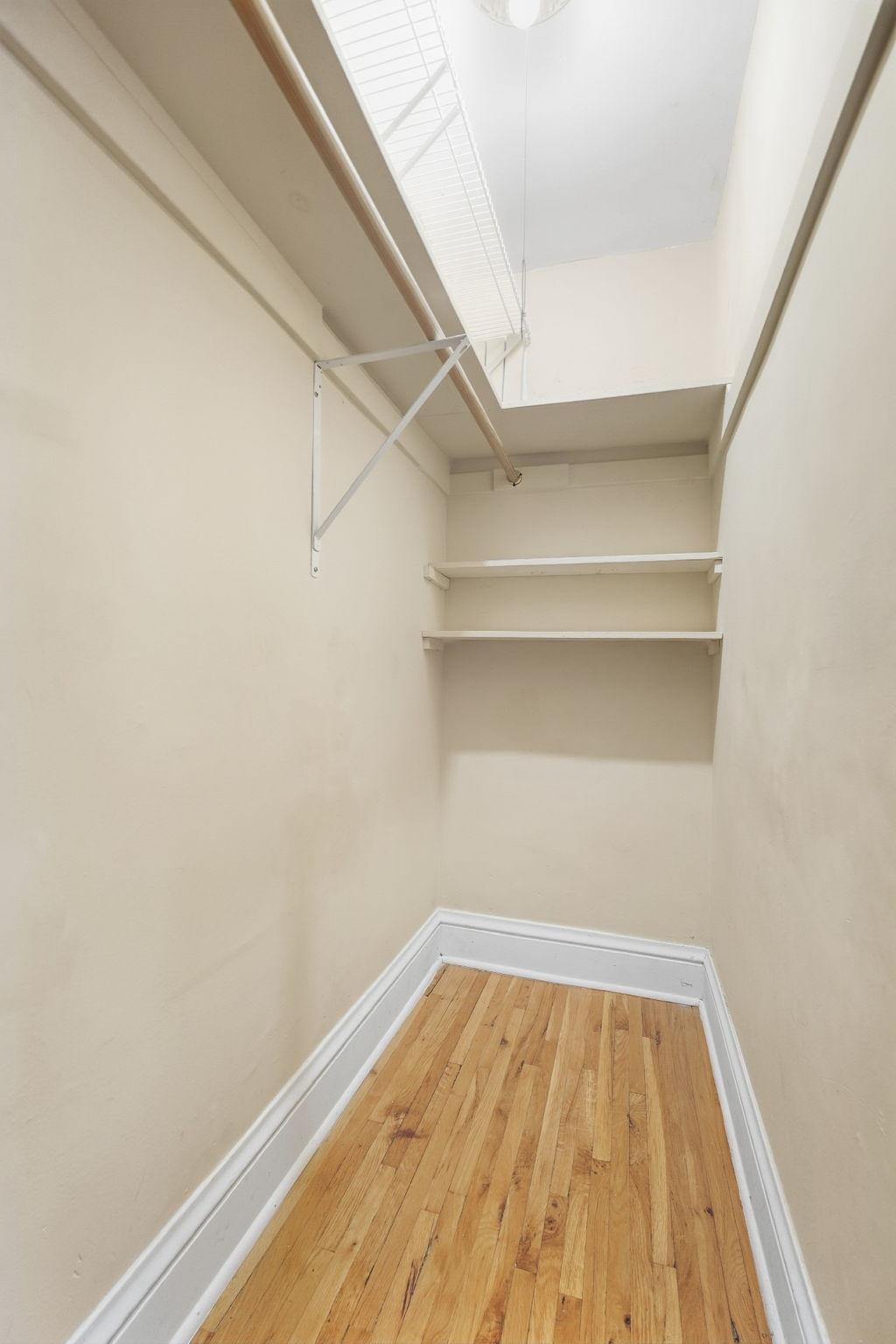 2545 Garfield Avenue A Property Photo 14