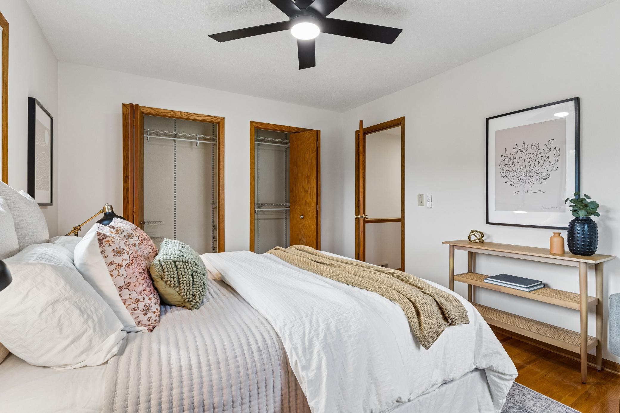 421/423 Nevada Avenue E Property Photo 14