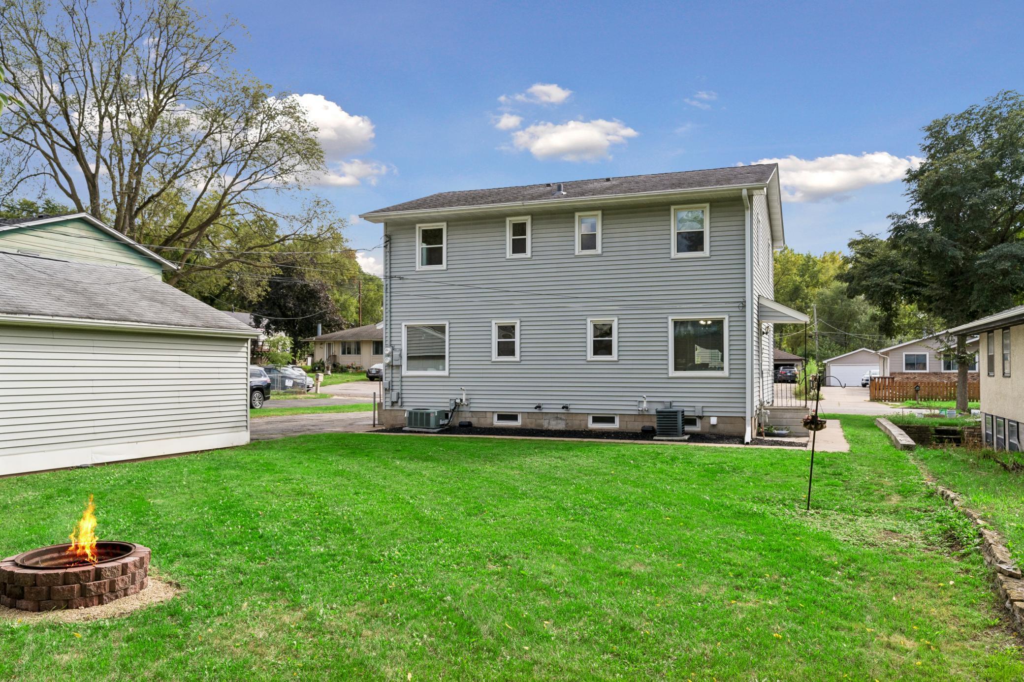 421/423 Nevada Avenue E Property Photo 28