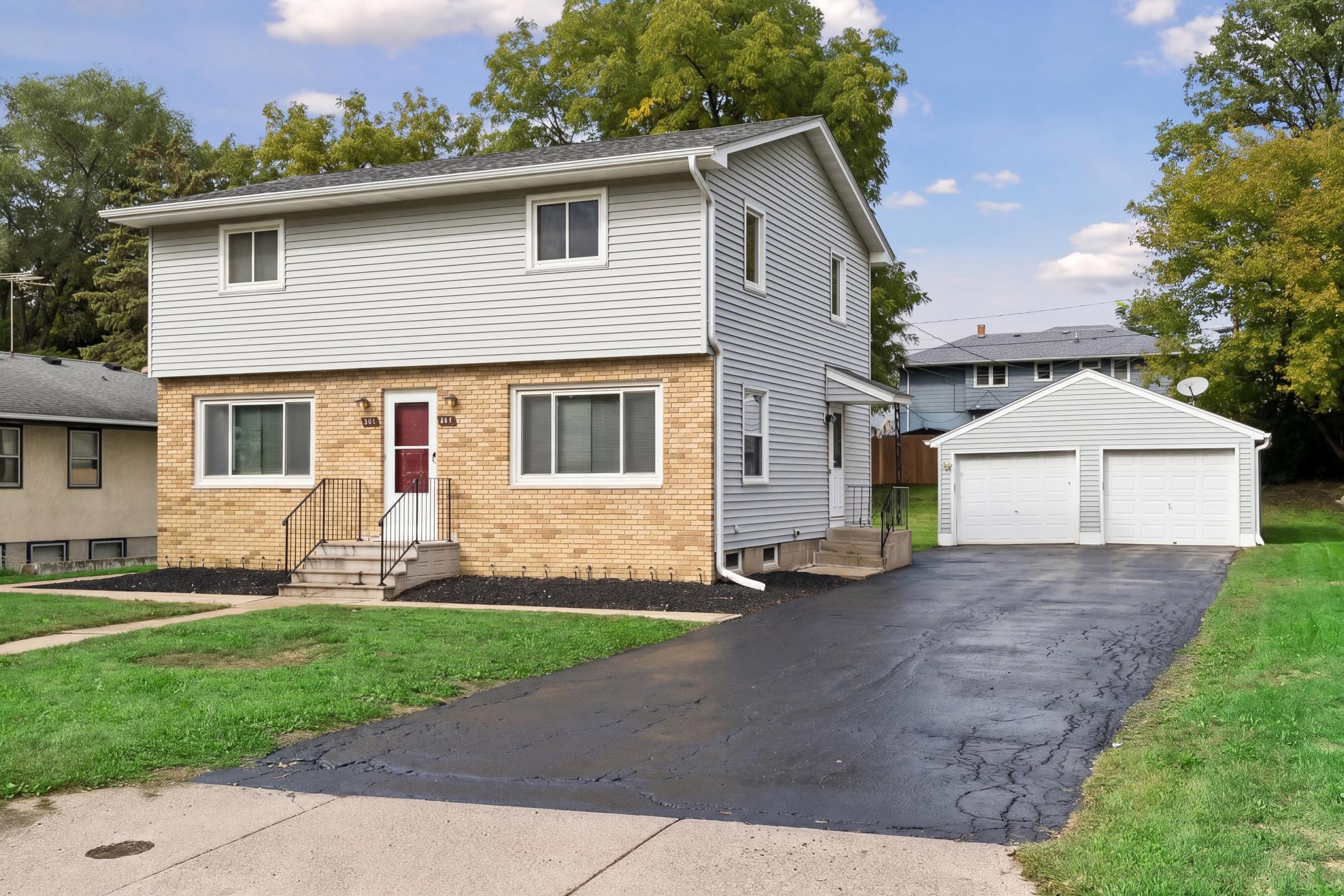 421/423 Nevada Avenue E Property Photo 29