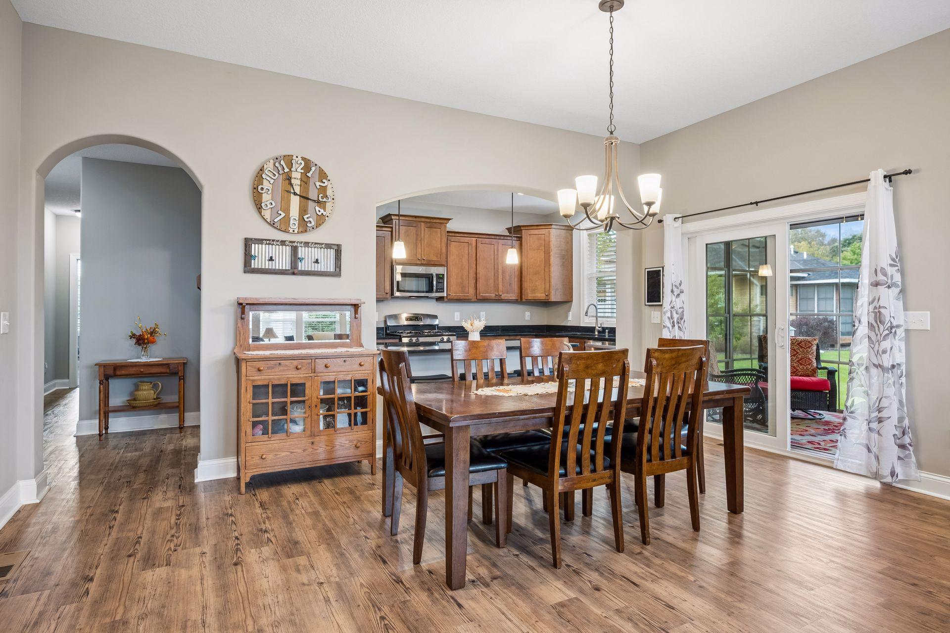 1183 Willowbrook Circle Property Photo 8