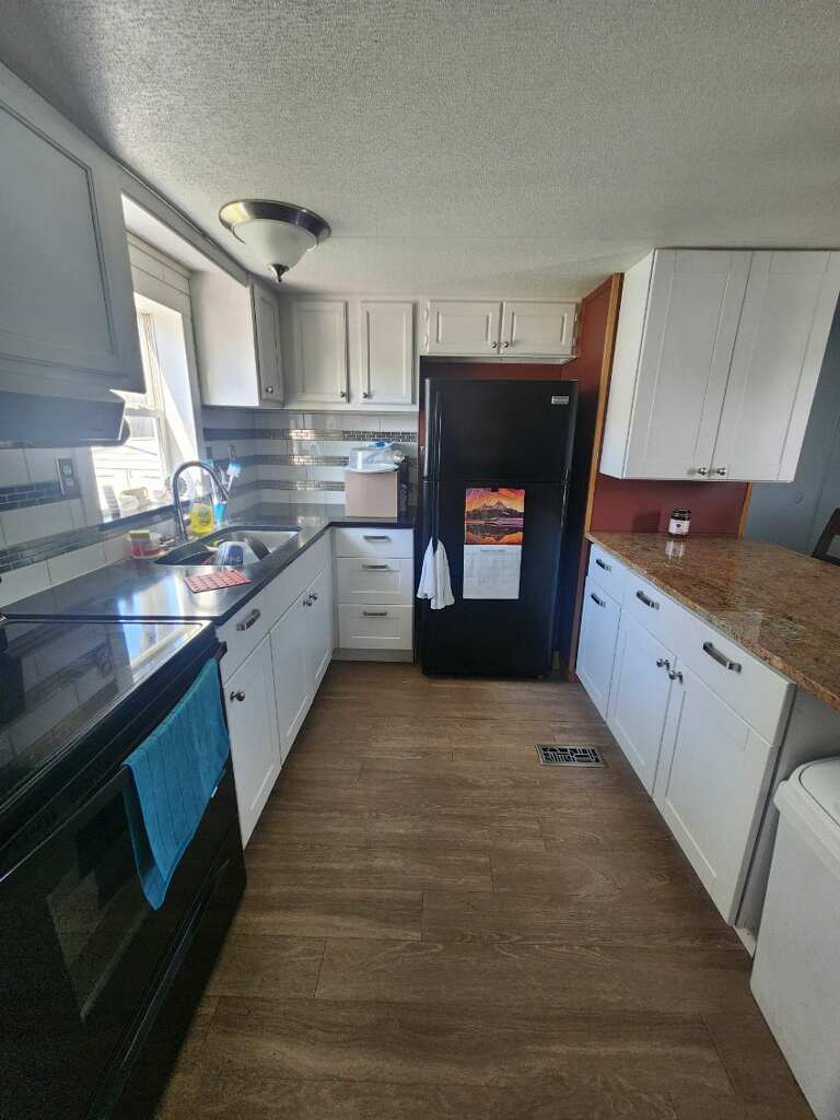 3827 Minuteman Lane Property Photo 2