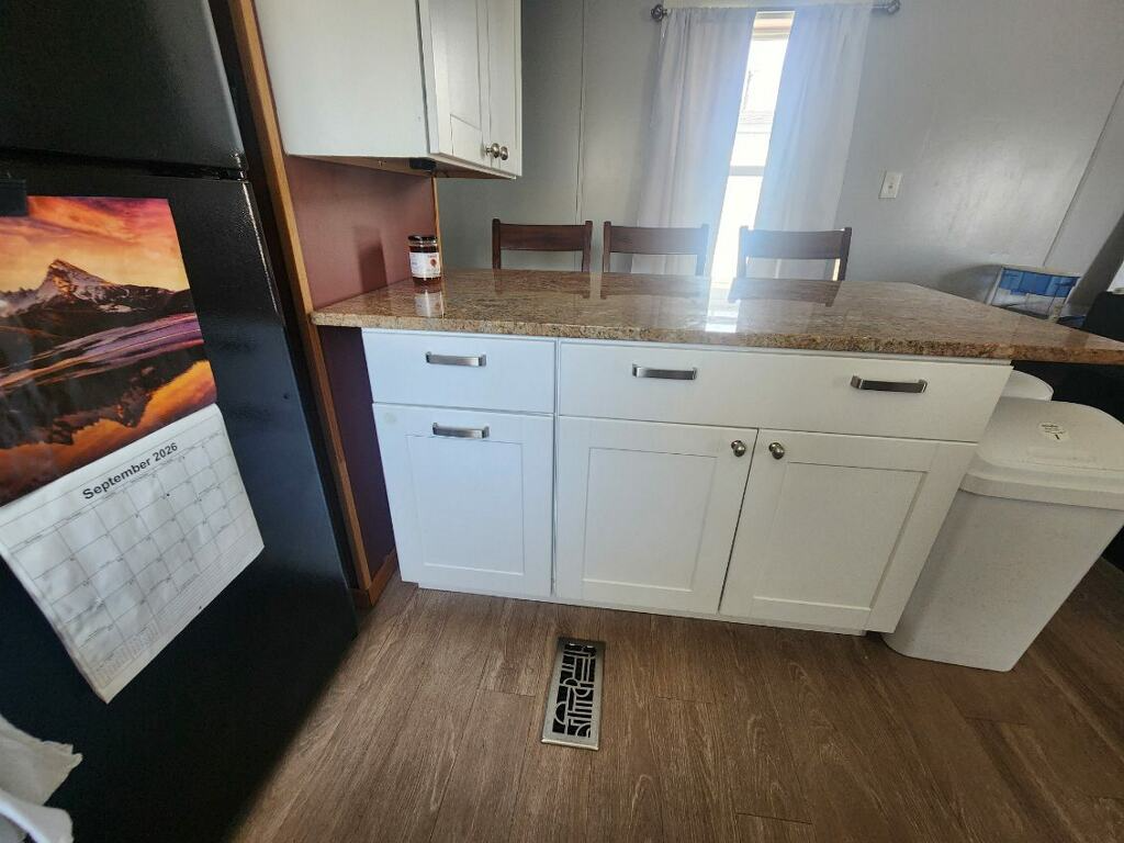 3827 Minuteman Lane Property Photo 3