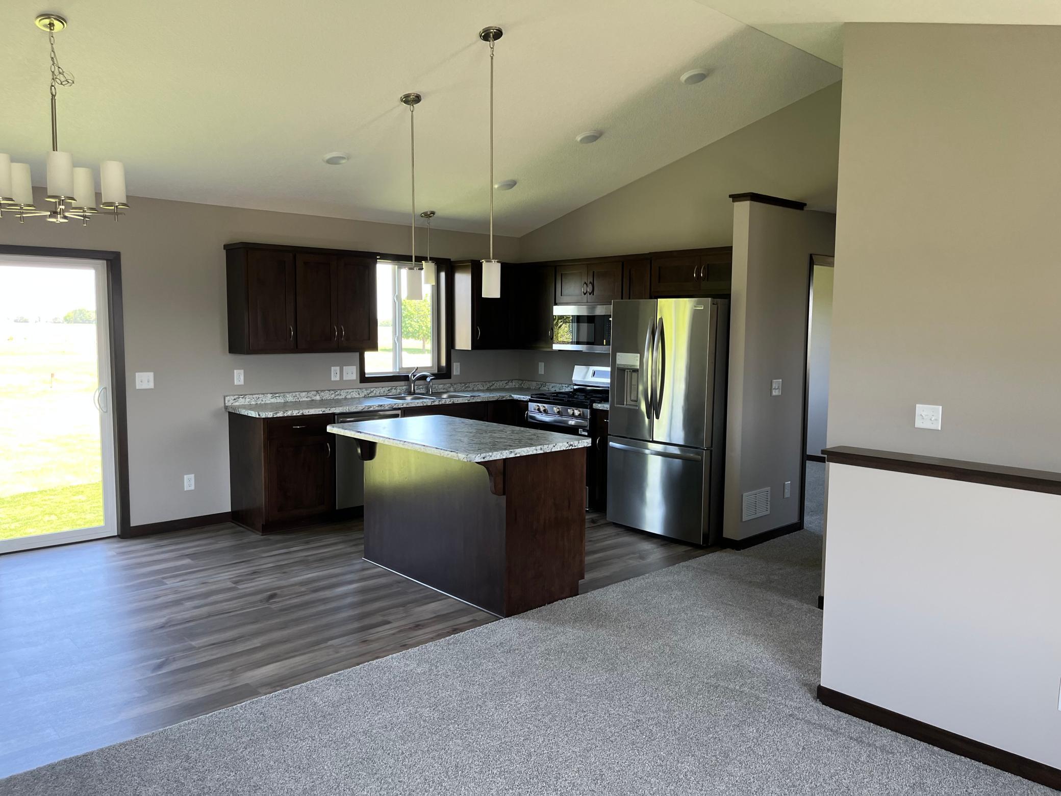 855 3rd Avenue Sw Property Photo 2