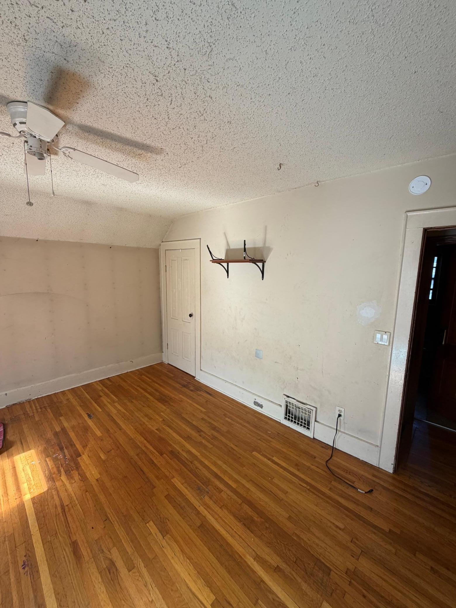 1615 22nd Avenue N Property Photo 6